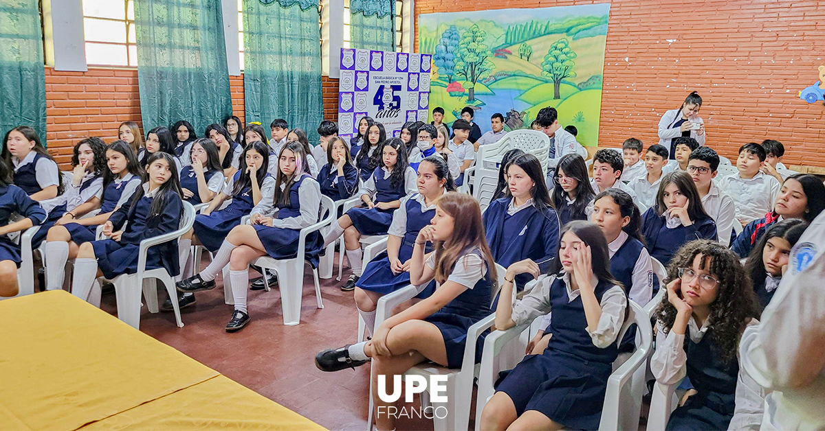 Octubre Verdaderamente Rosa: Prevención del Cáncer en la Escuela San Pedro Apóstol