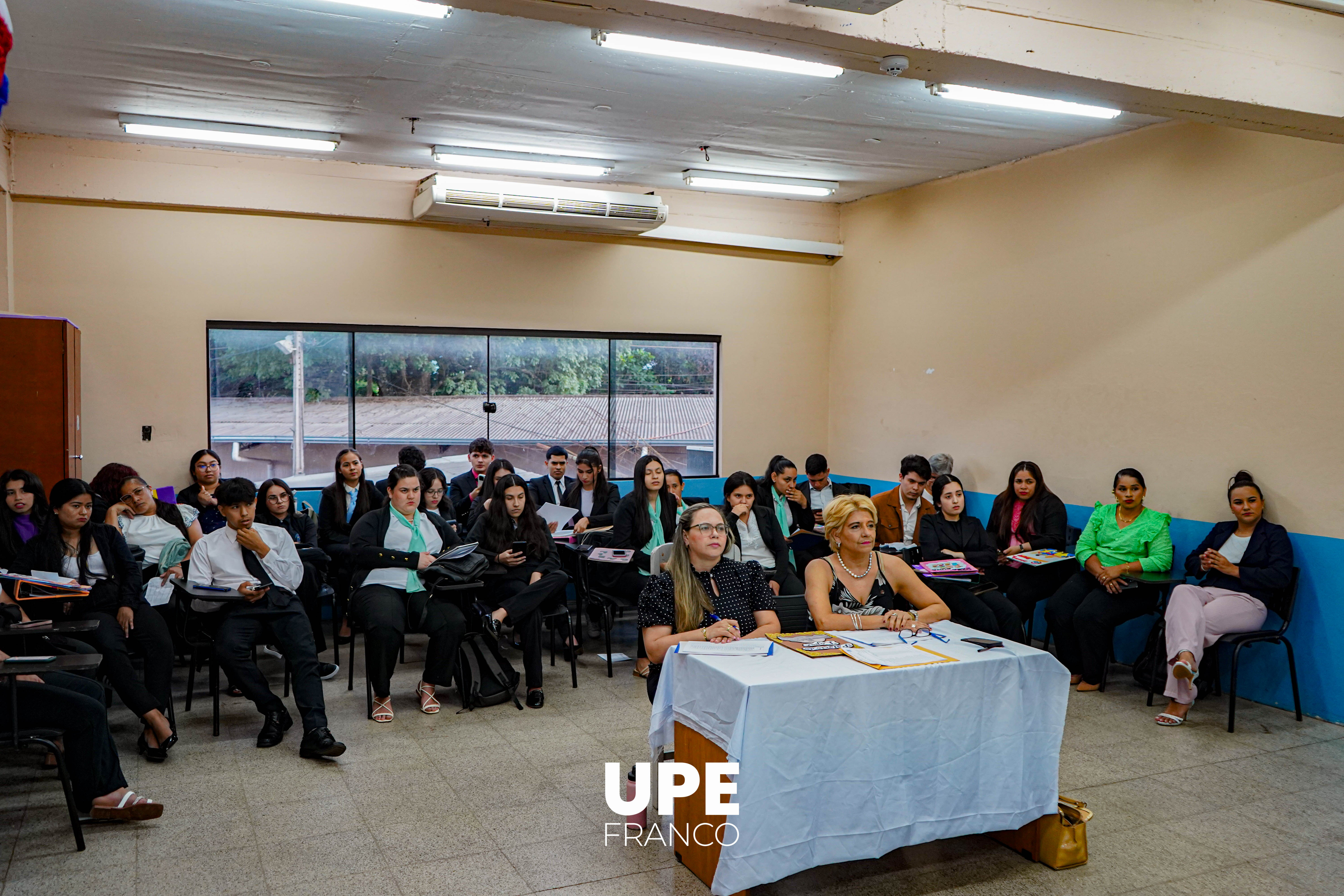 Proyecto Interdisciplinario: Explorando la Historia y Cultura del Paraguay