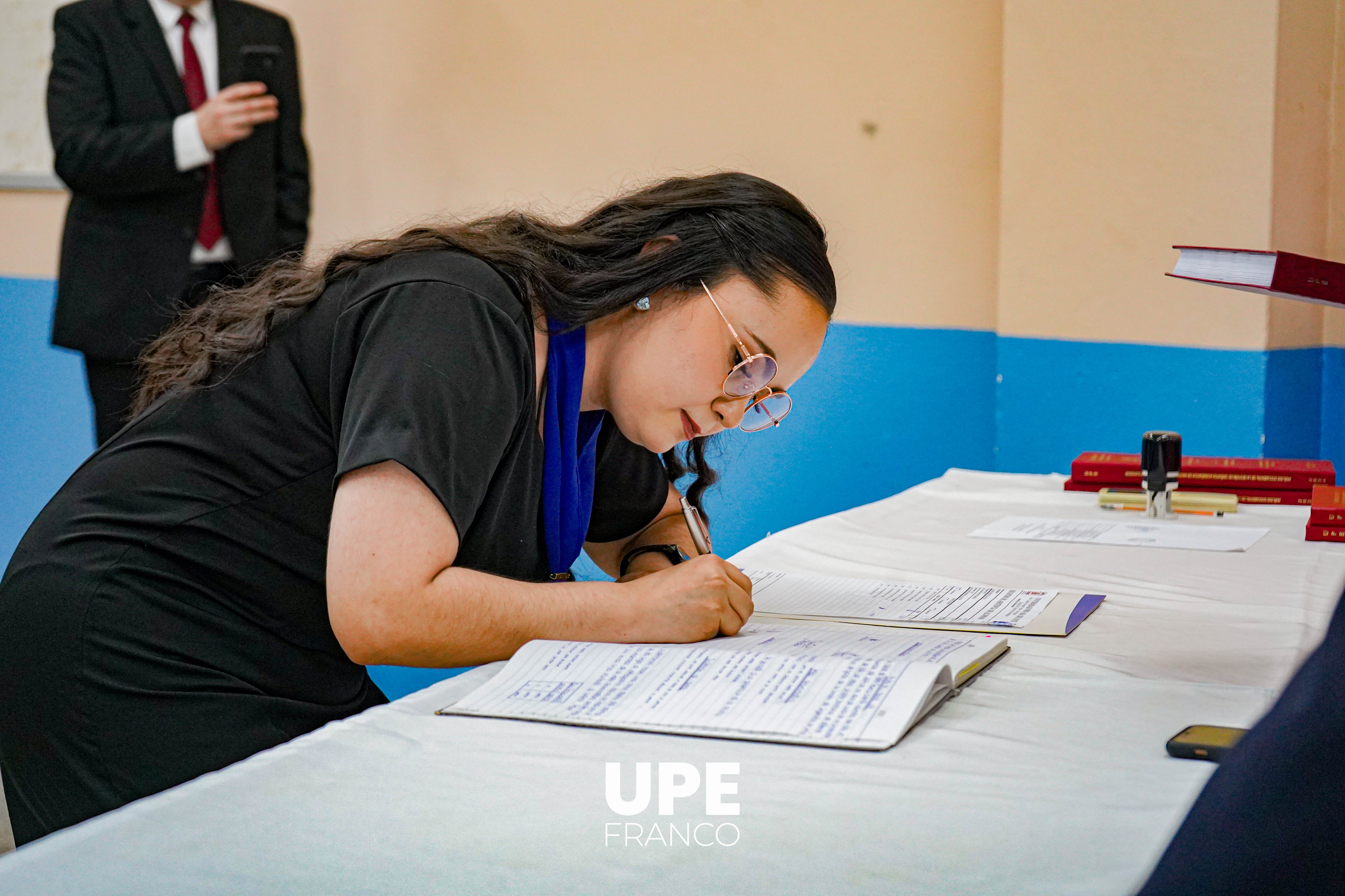 Defensa de Trabajos Finales en Ingeniería Informática: Propuestas que Transforman