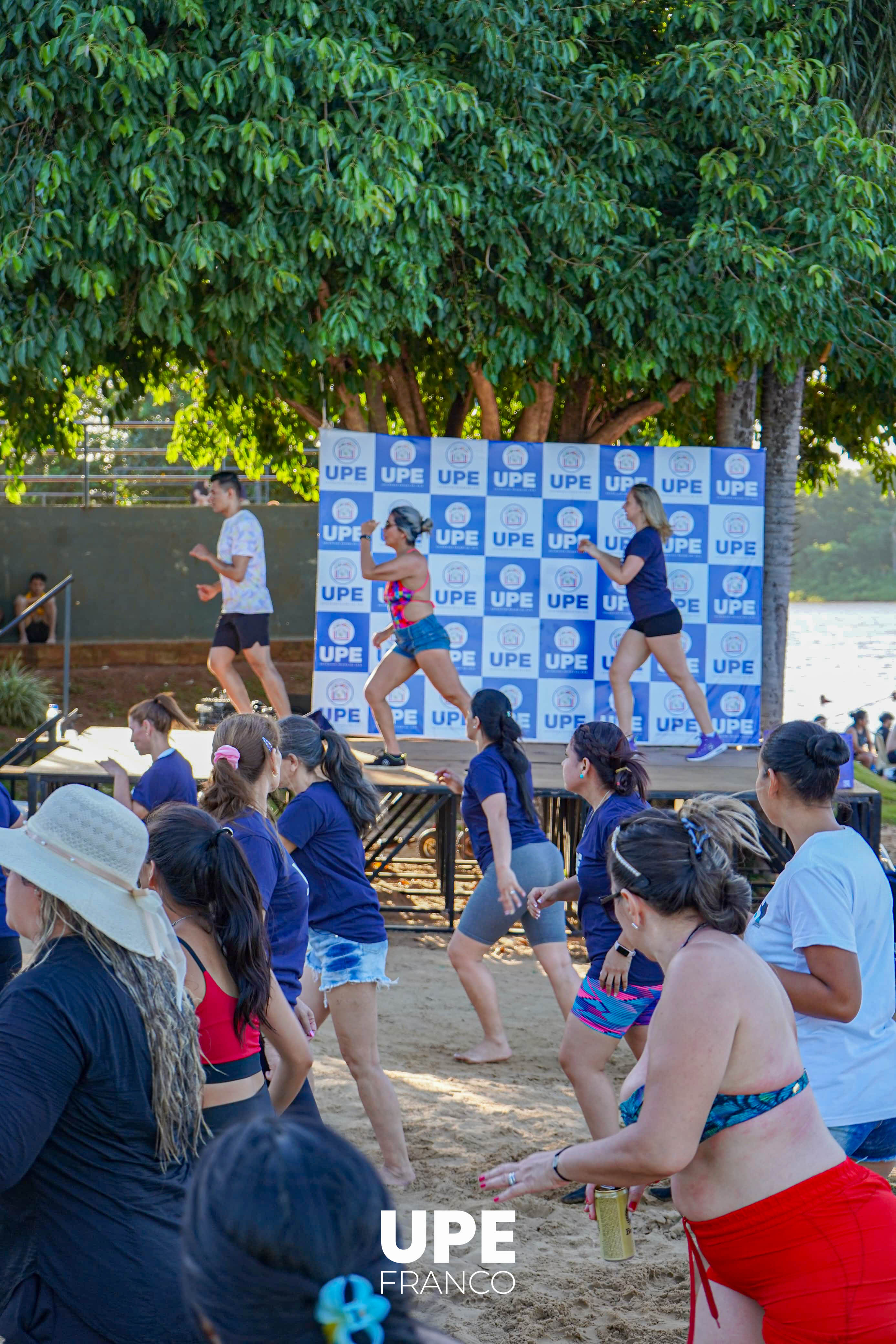 Zumba Gratuita en la Costanera: Movement Fitness UPE Franco