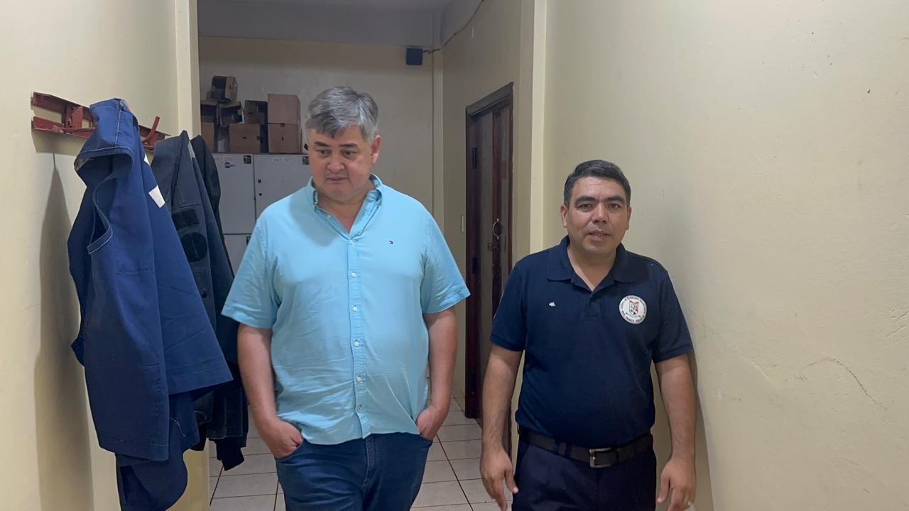 Director Ejecutivo de la UPE, Dip. Luis Tiki González se reúne con bomberos de Presidente Franco