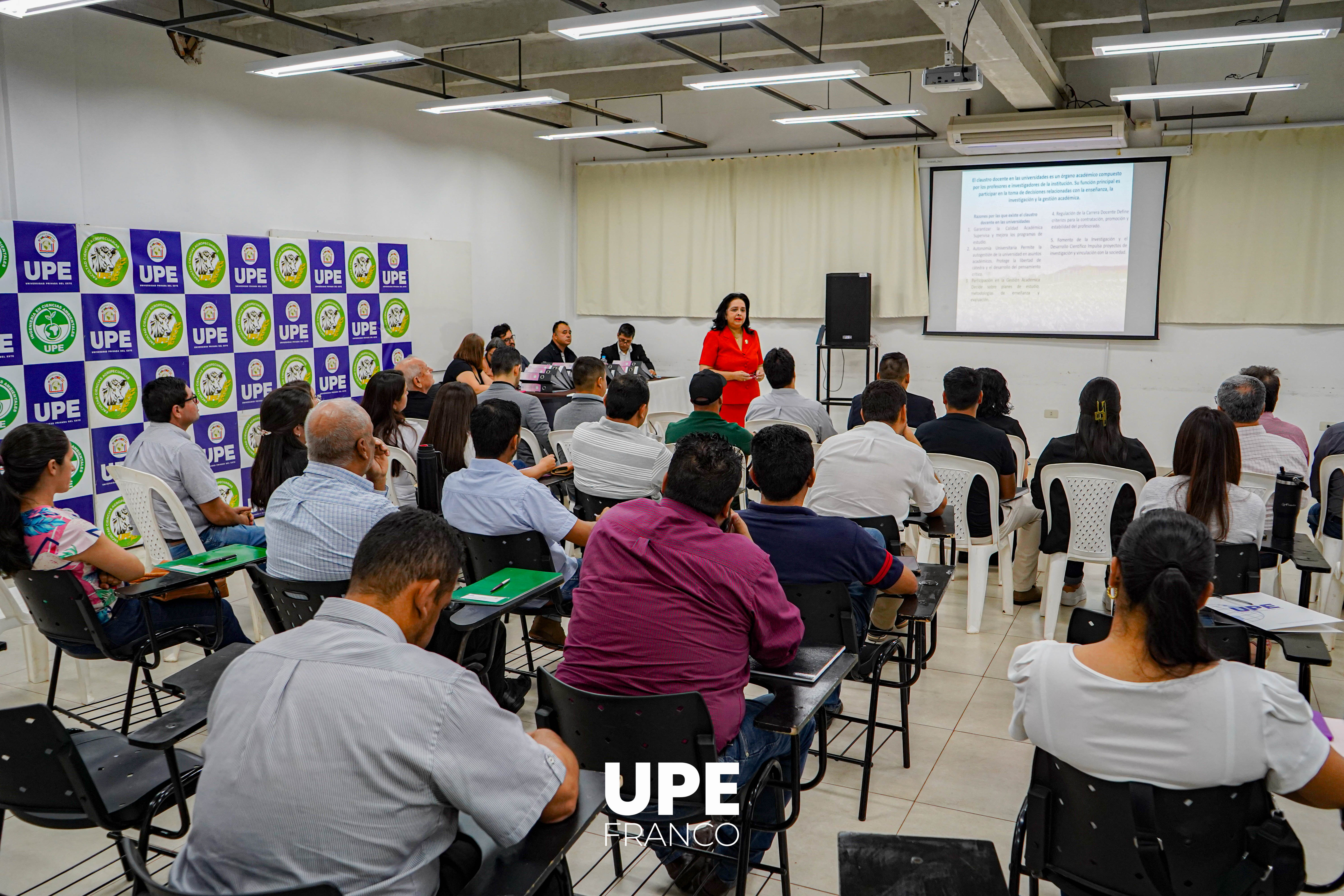 Facultad de Ciencias Agropecuarias y Ciencias Ambientales concluye su primer Claustro Docente 2025