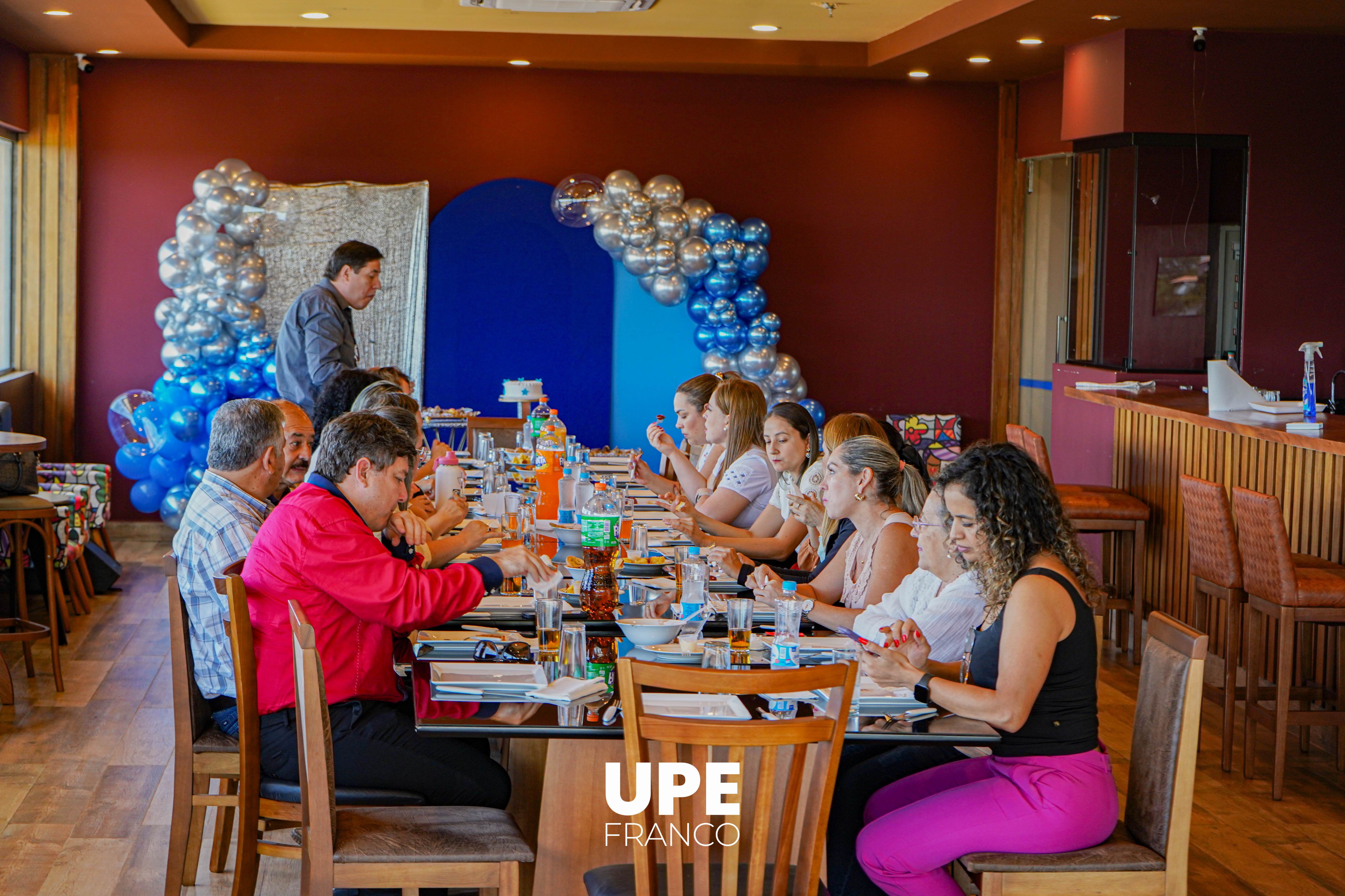 Claustro Docente 2025: Docentes de Odontología UPE se reúnen para potenciar la educación en 2025