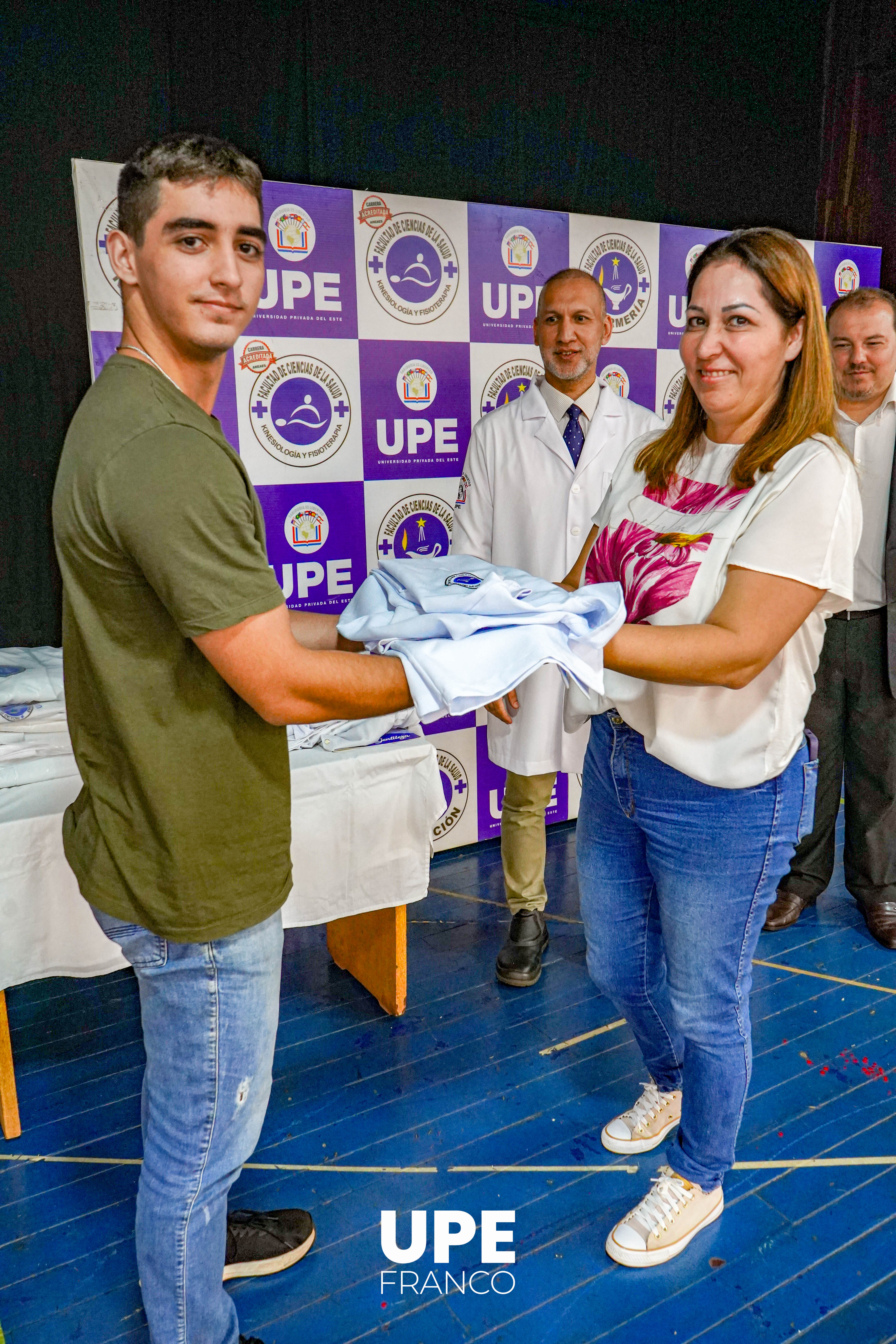 Ceremonia de inducción 2025: Estudiantes de Ciencias de la Salud inician su formación