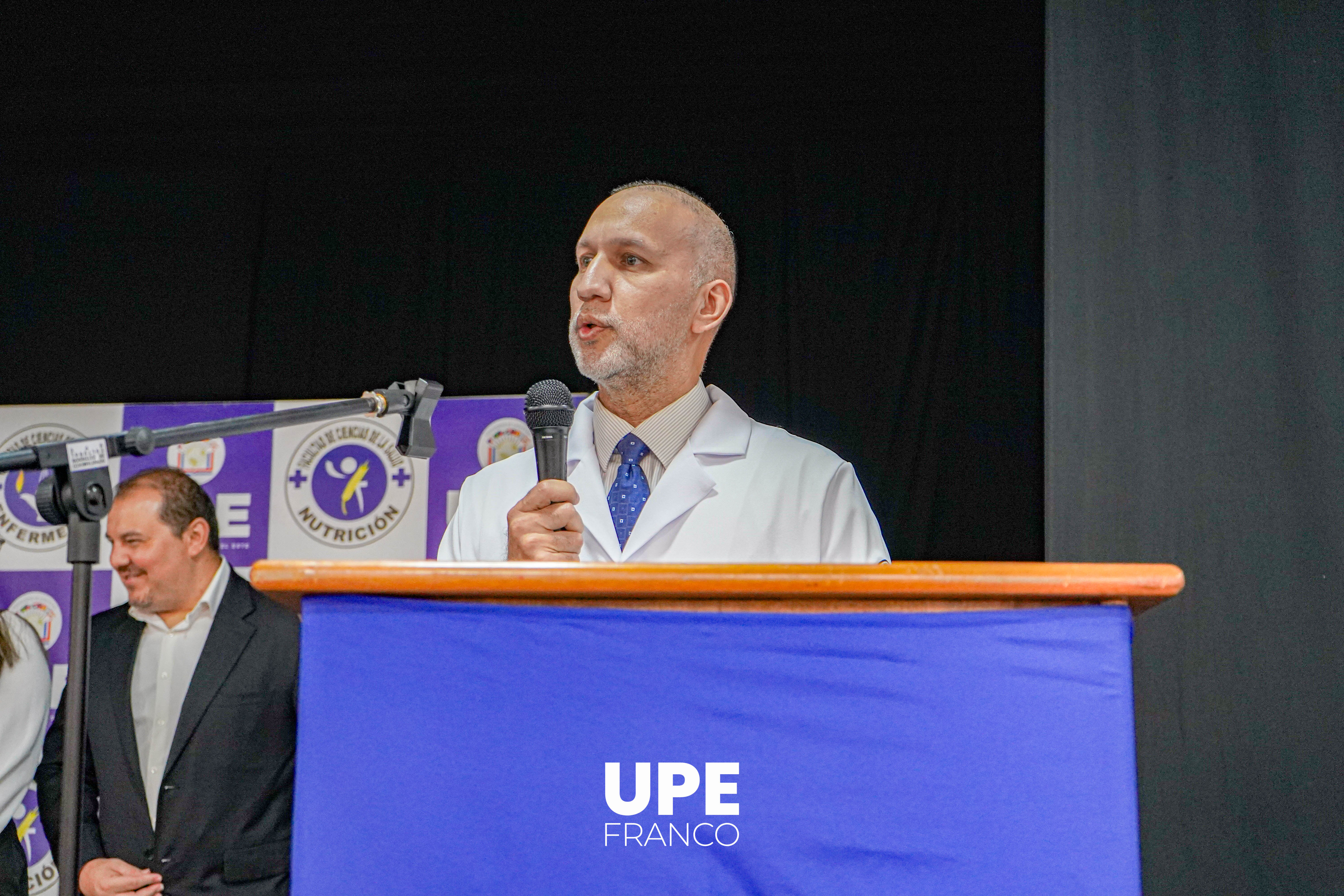 Ceremonia de inducción 2025: Estudiantes de Ciencias de la Salud inician su formación