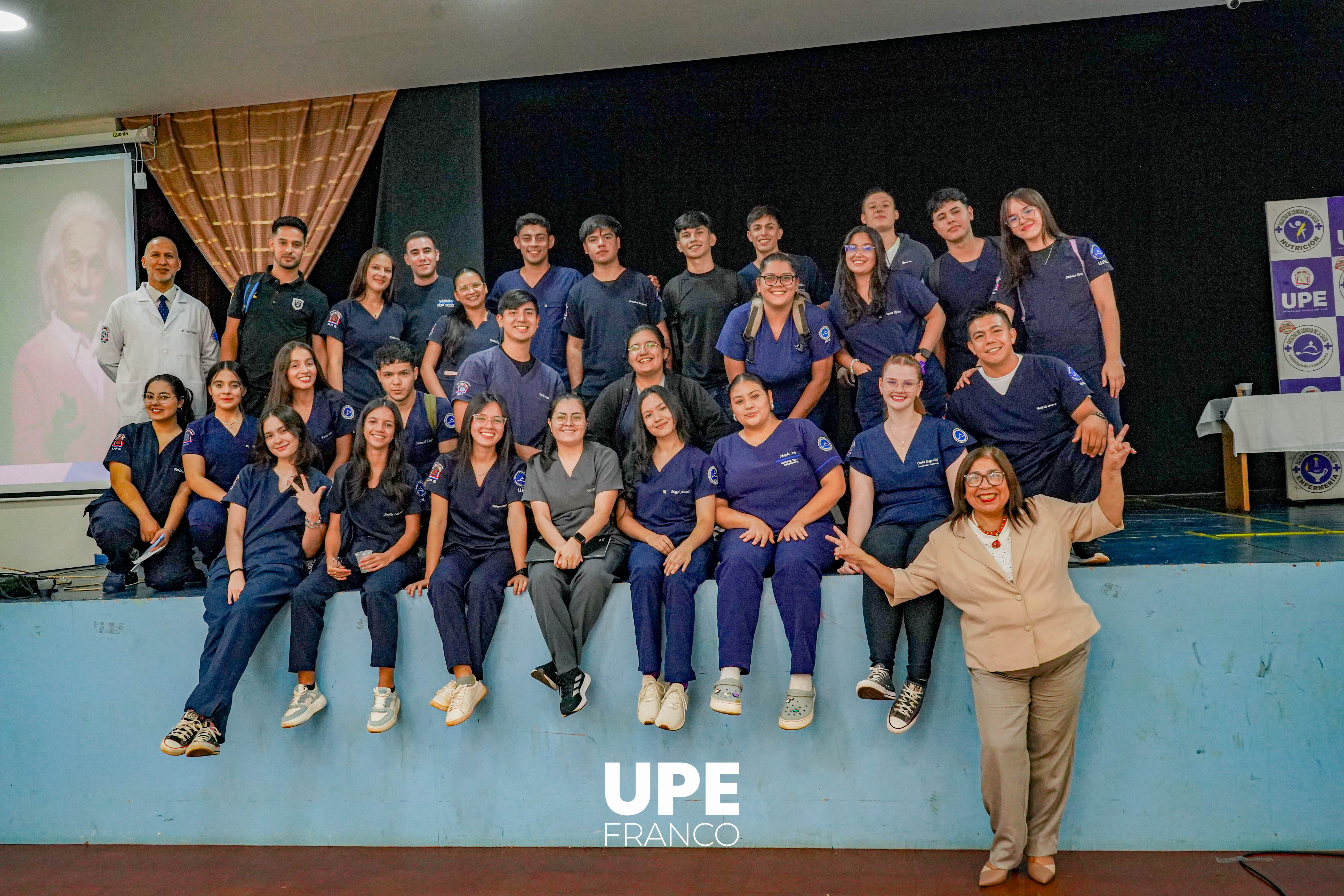Ceremonia de inducción 2025: Estudiantes de Ciencias de la Salud inician su formación