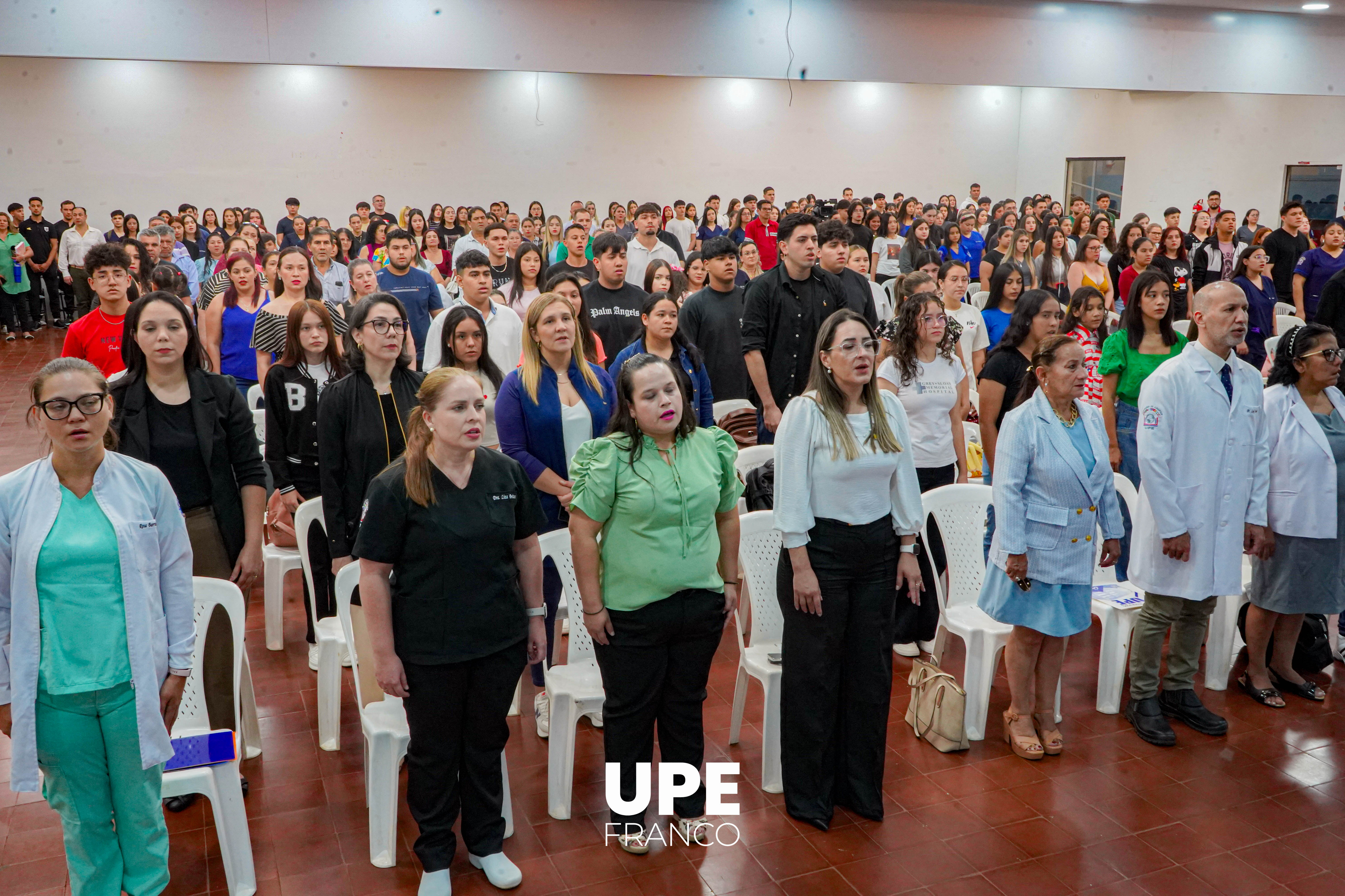 Ceremonia de inducción 2025: Estudiantes de Ciencias de la Salud inician su formación