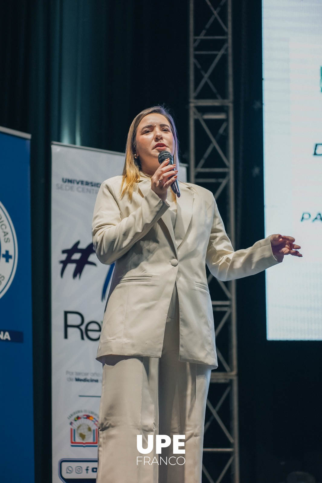 Éxito en el Seminario sobre Revalida INEP: UPE Franco y Estrategia MED