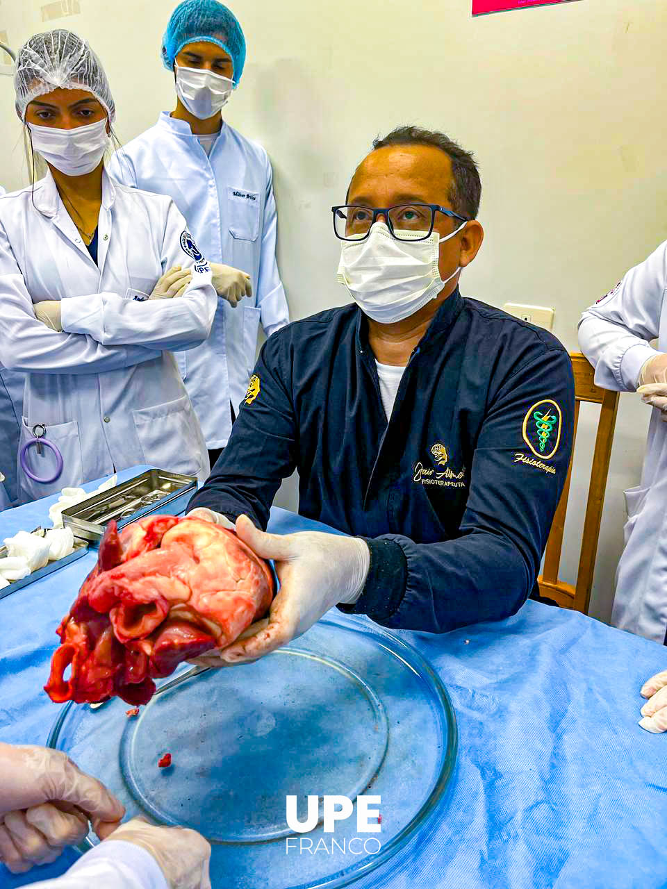 Estudiantes de Kinesiología y Fisioterapia desarrollan prácticas de fisiopatología: Aprendizaje en acción