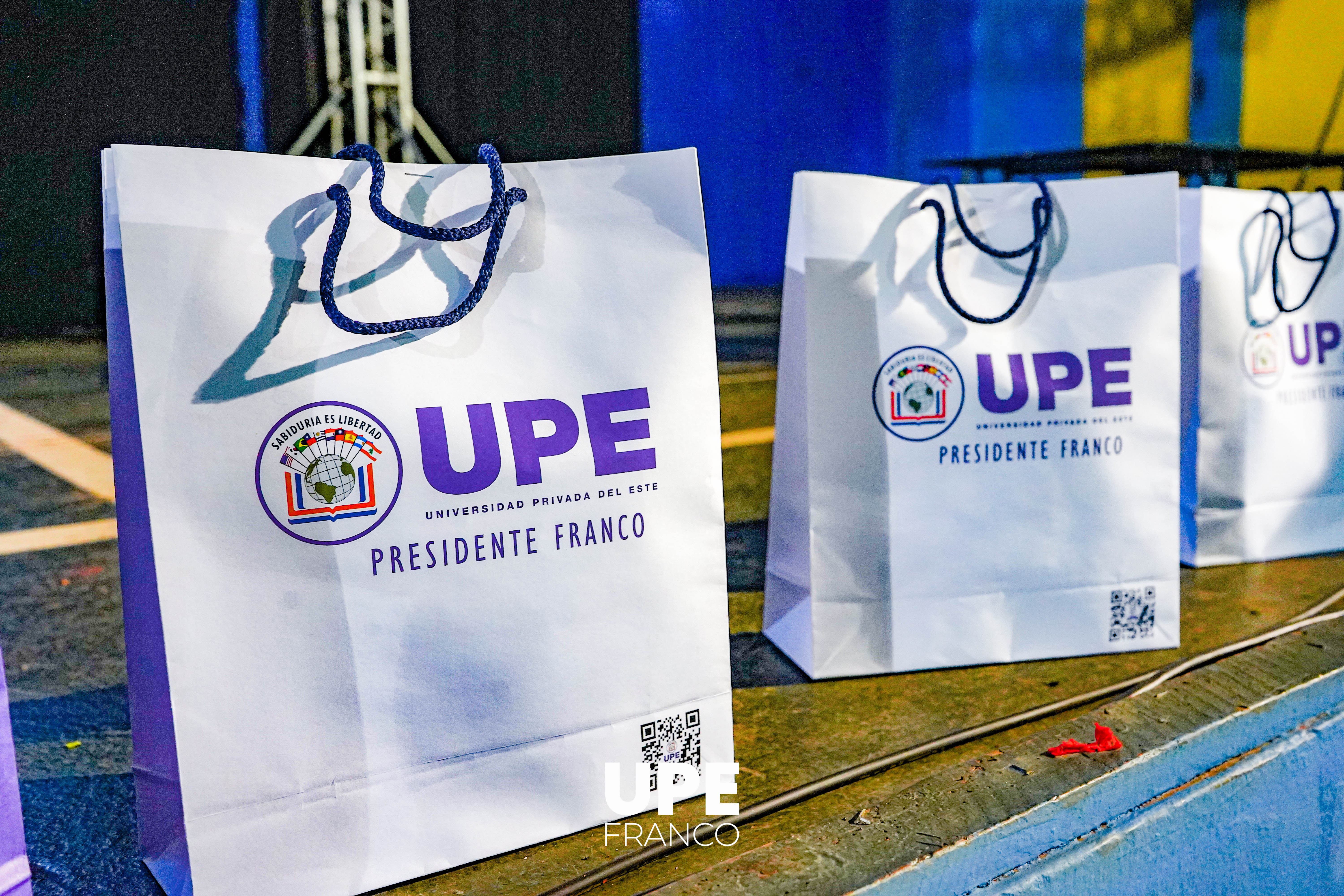 UPE FRANCO Celebra 33 Años de Excelencia