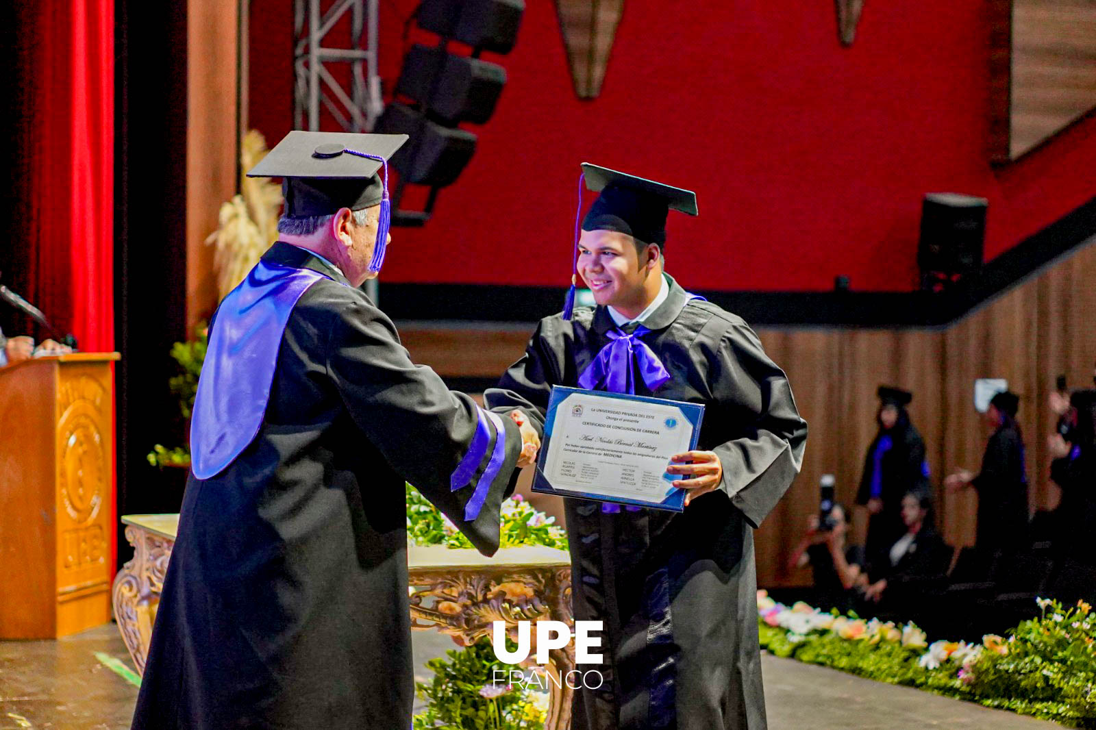 Ceremonia de Graduación UPE FRANCO: Carrera de Medicina - Promoción 2024