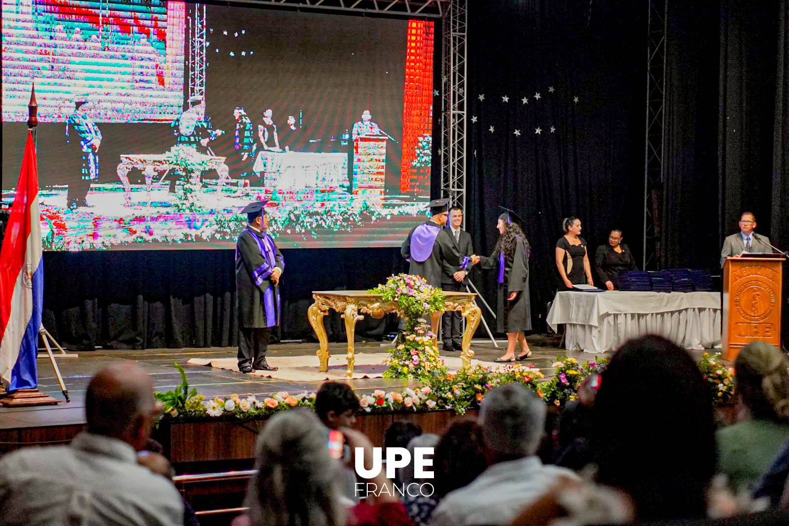 Ceremonia de Graduación UPE FRANCO: Carrera de Medicina - Promoción 2024