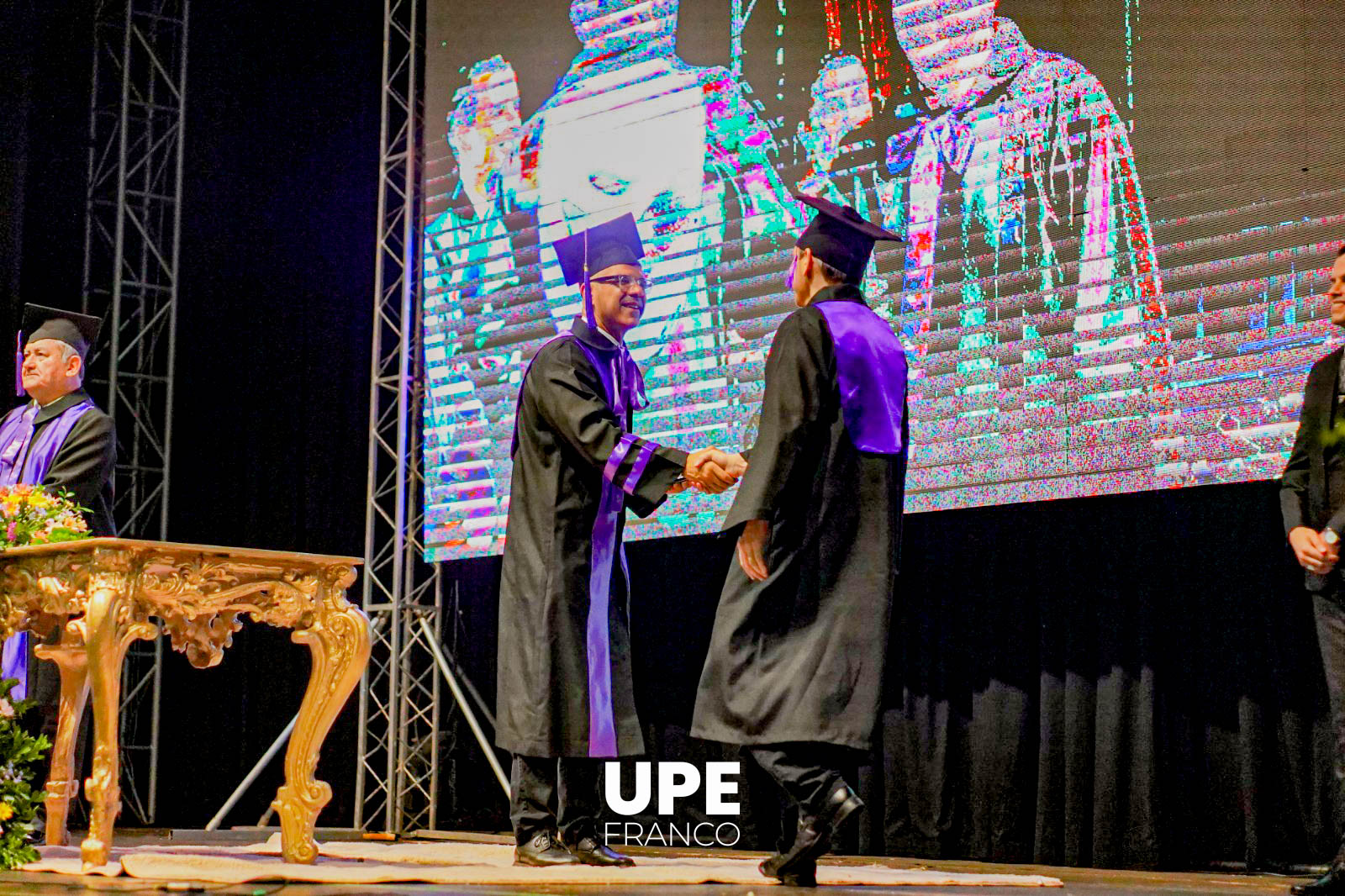 Ceremonia de Graduación UPE FRANCO: Carrera de Medicina - Promoción 2024