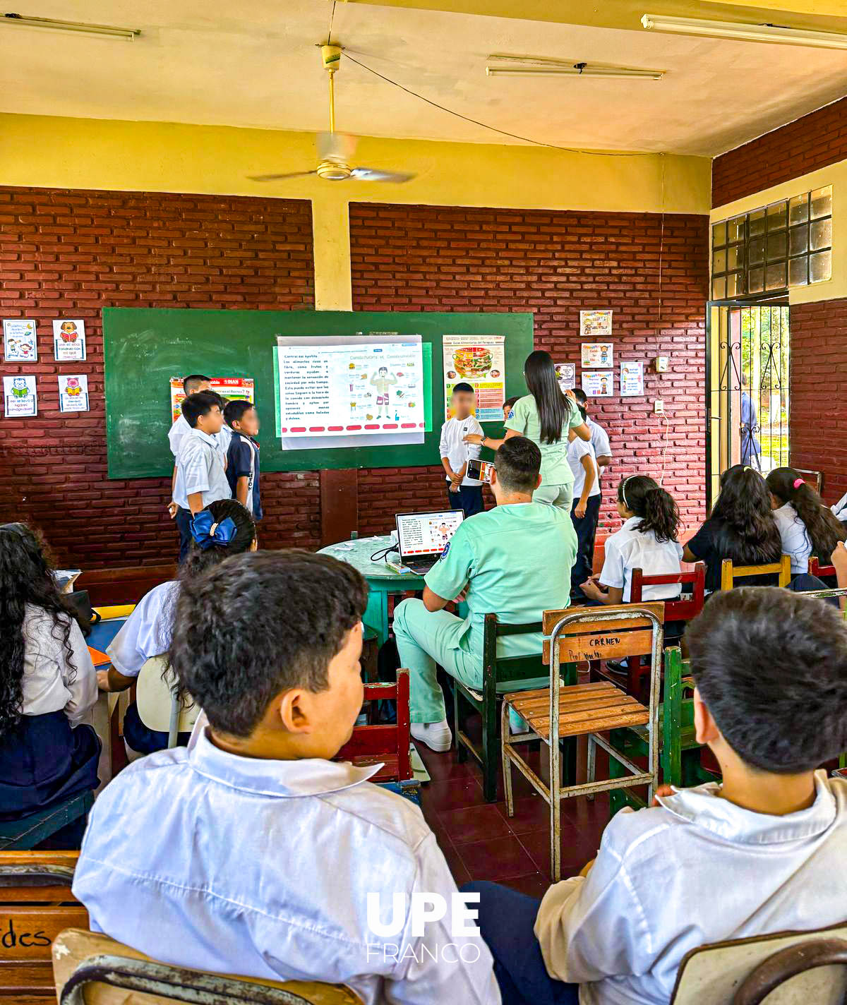 Estudiantes de Nutrición promueven la alimentación saludable en la Escuela Moisés Bertoni