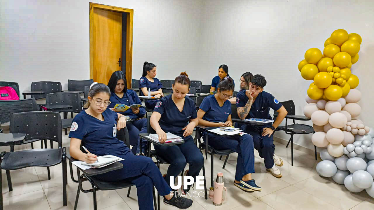 Kinesiología y Fisioterapia: Formación Práctica en el Hospital Distrital de Hernandarias