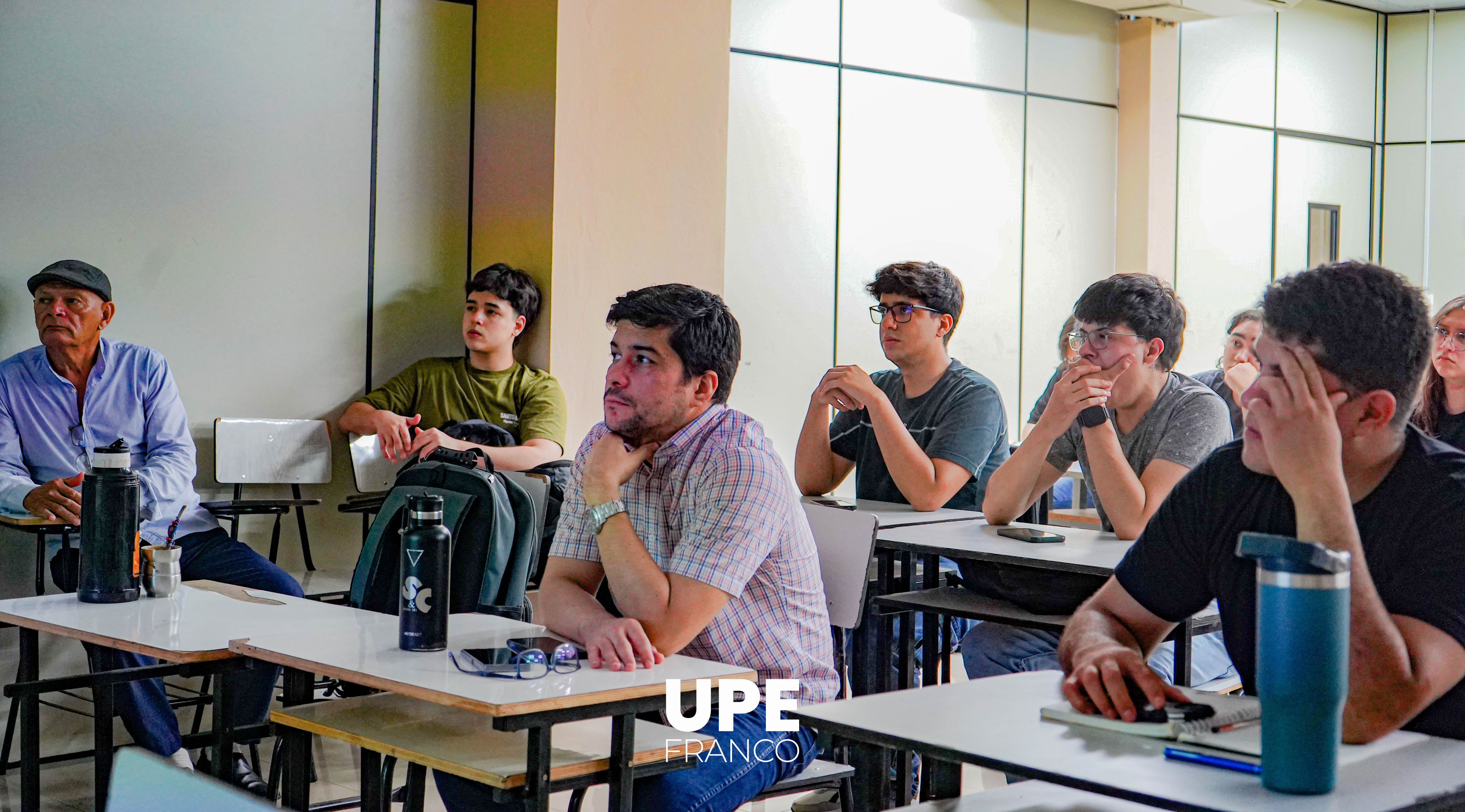 Estudiantes de Ingeniería Electromecánica reciben capacitación sobre matriculación en ANDE