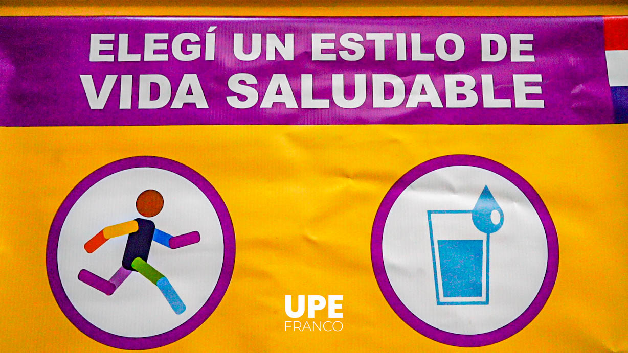 Estudiantes de Nutrición promueven el consumo responsable de bebidas deportivas
