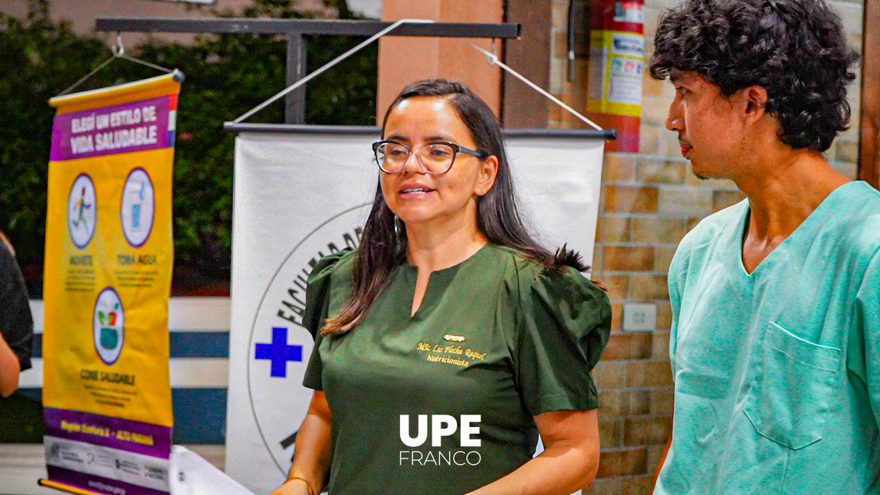 Estudiantes de Nutrición promueven el consumo responsable de bebidas deportivas