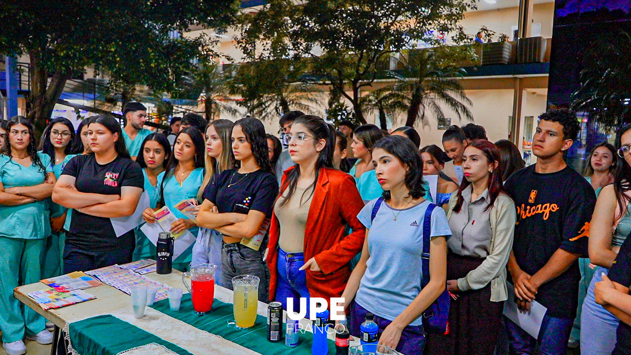 Estudiantes de Nutrición promueven el consumo responsable de bebidas deportivas