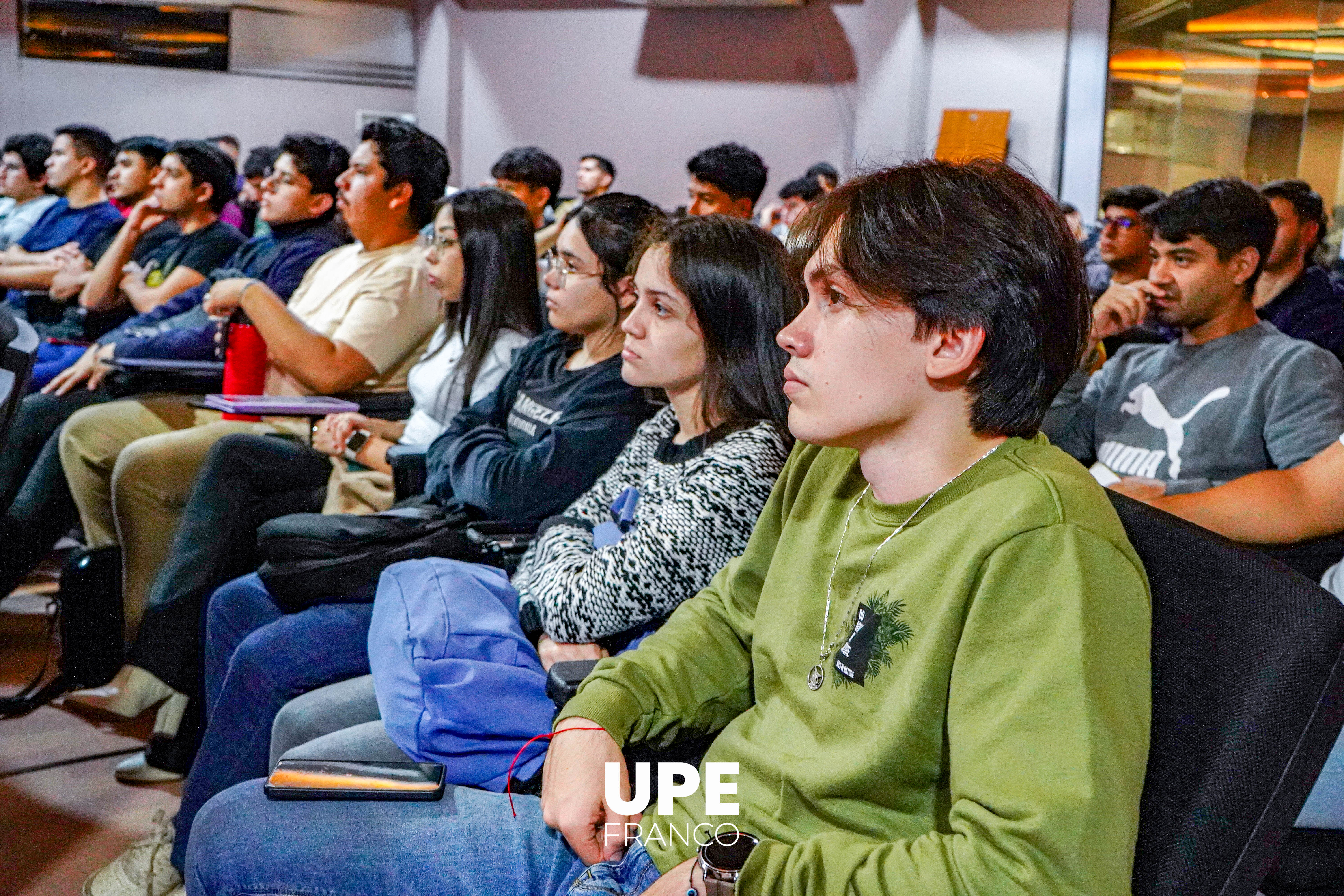 Concluye Charla sobre Automatismo Industrial: Jornada Informativa en UPE FRANCO