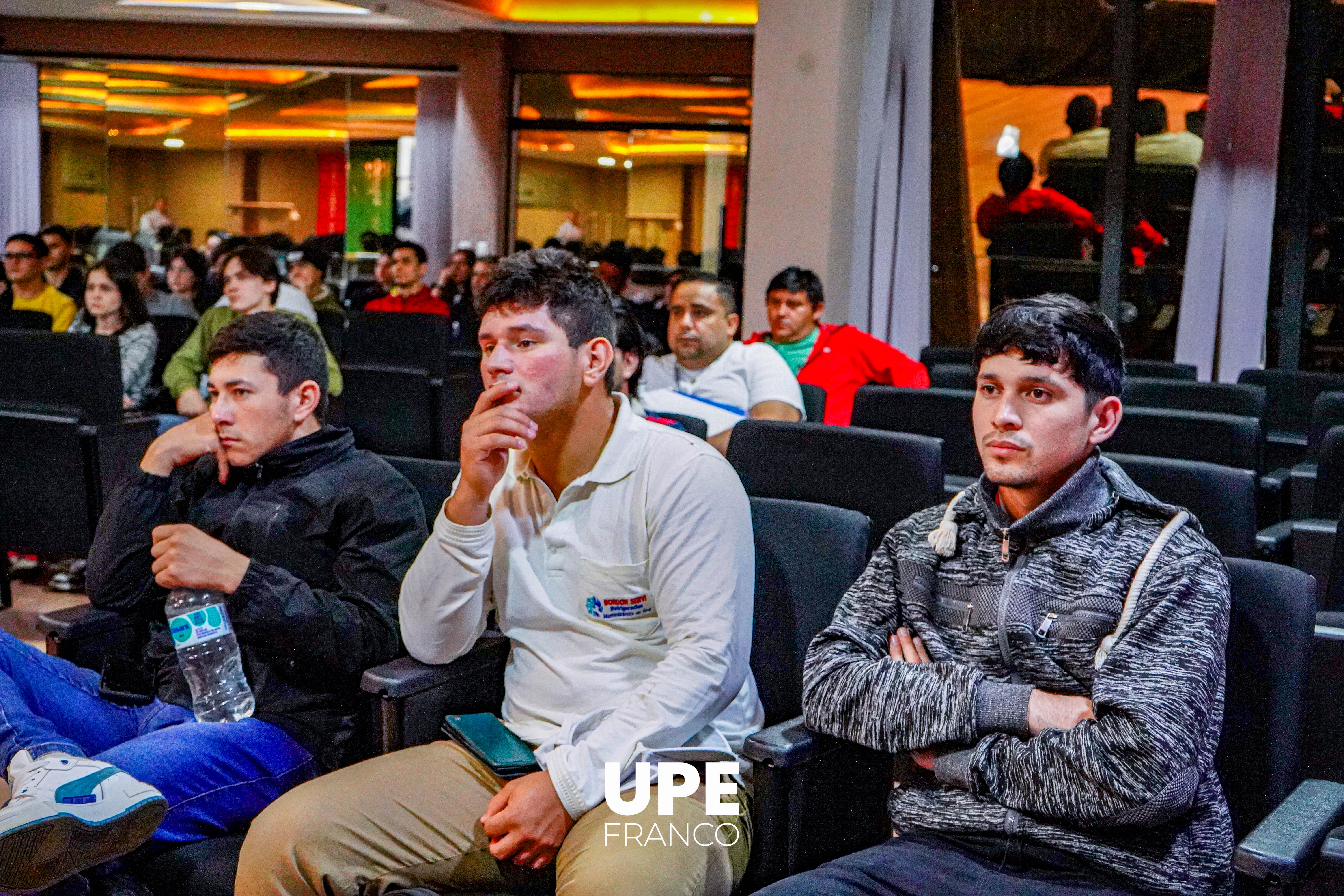 Concluye Charla sobre Automatismo Industrial: Jornada Informativa en UPE FRANCO