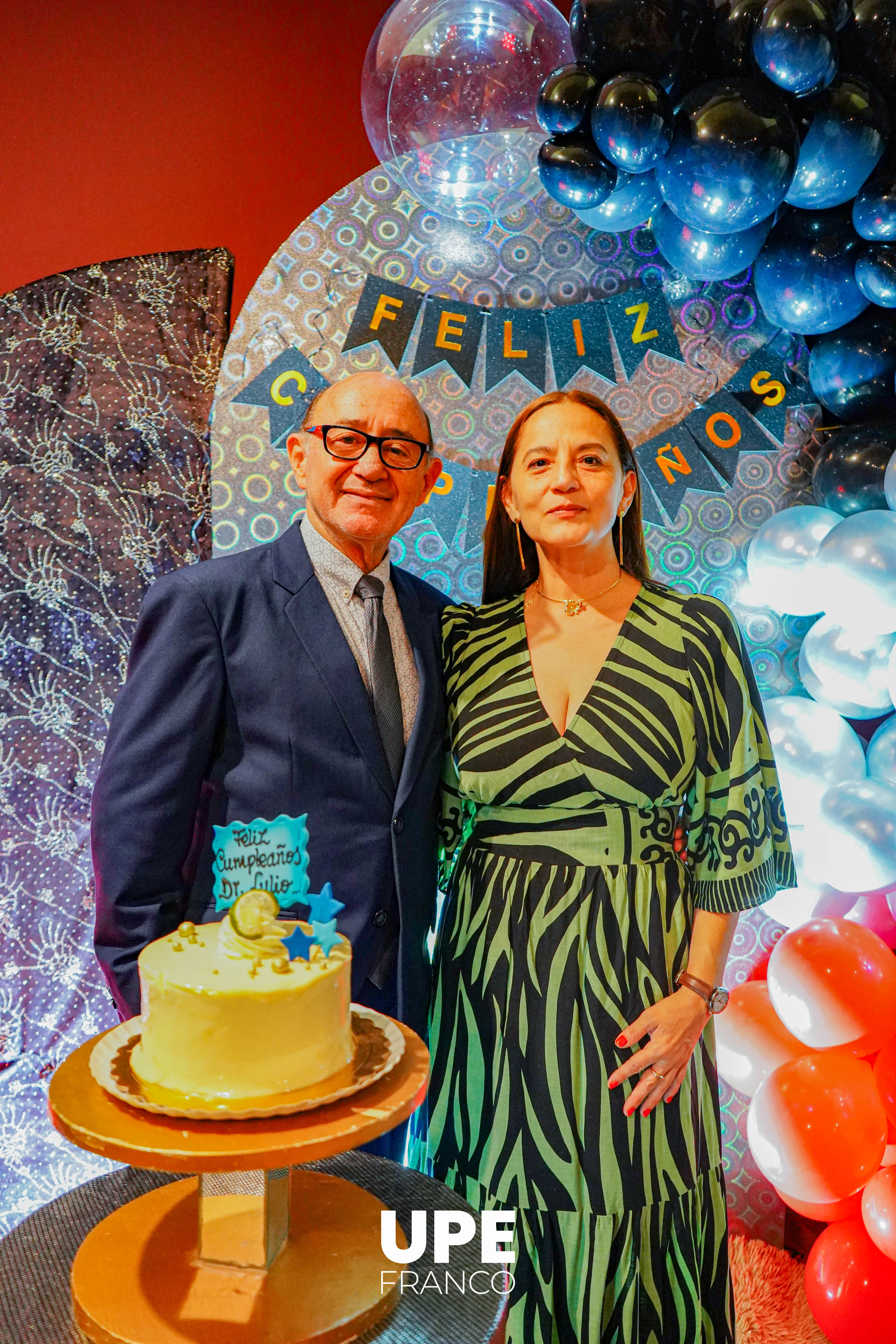 Homenaje al Dr. Lulio Gamarra por su cumpleaños