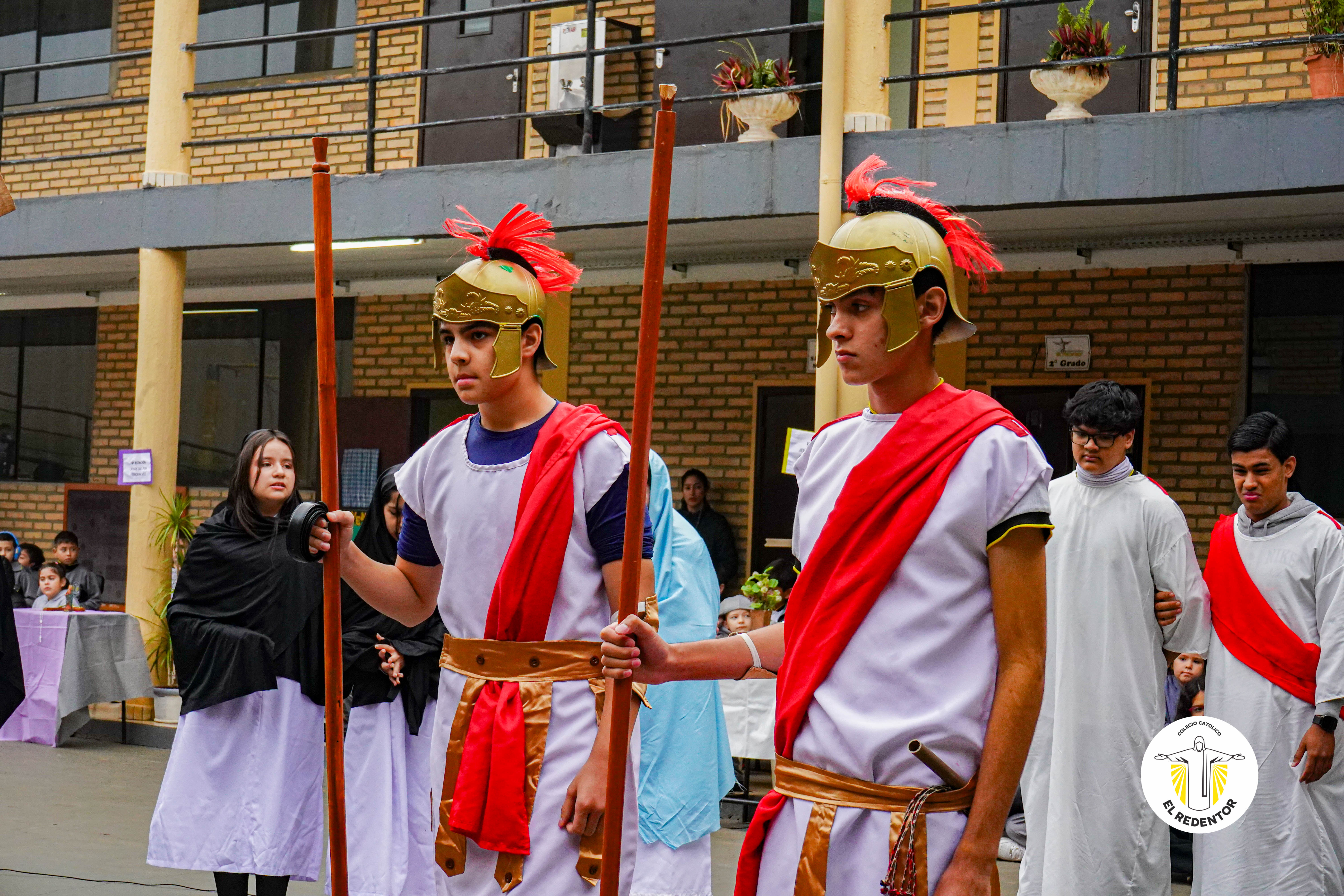 Vía Crucis en el Colegio Redentor: Fe, valores y enseñanzas de Semana Santa