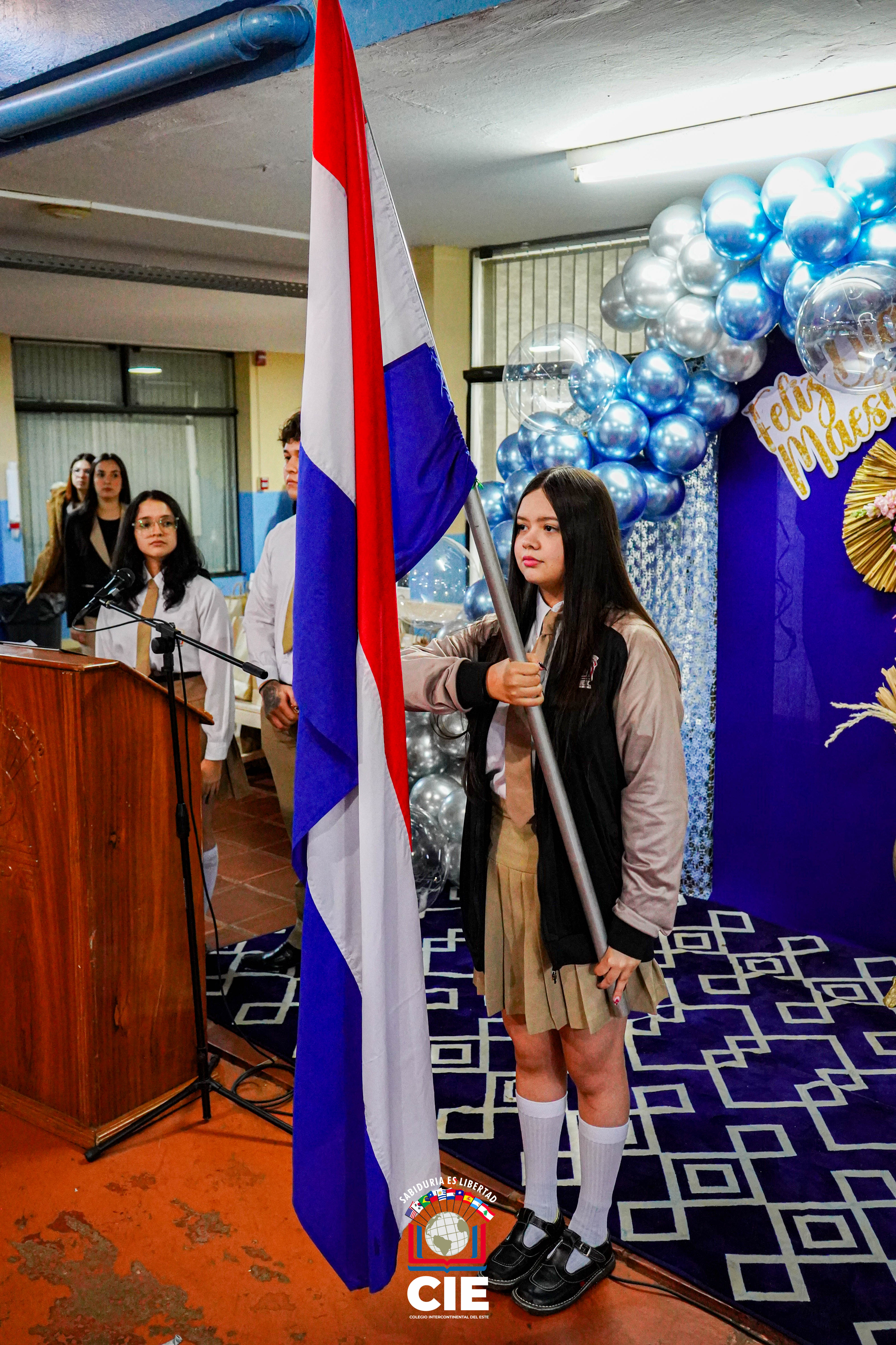 Acto de Homenaje por el Día del Maestro en el Colegio Intercontinental del Este