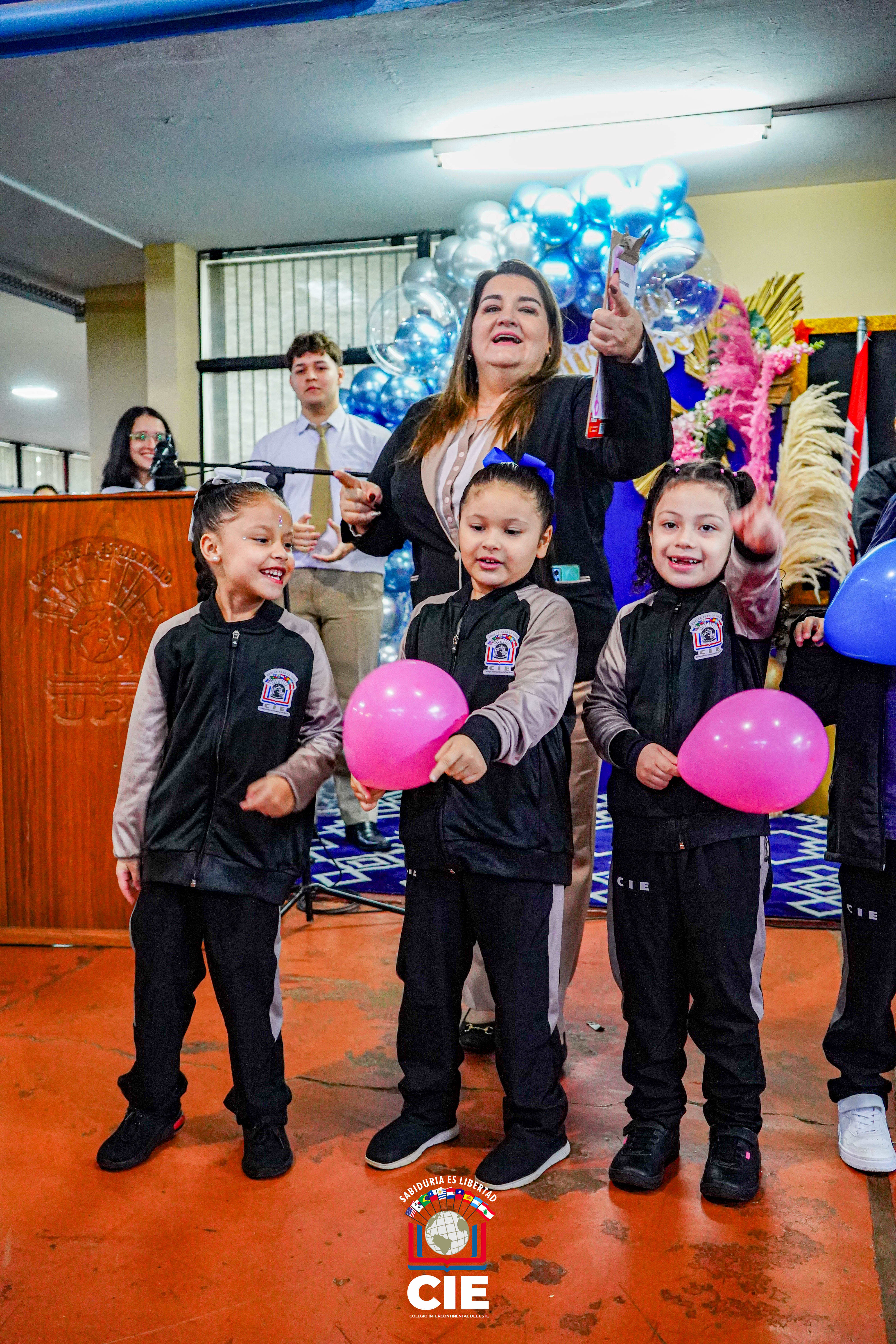 Acto de Homenaje por el Día del Maestro en el Colegio Intercontinental del Este