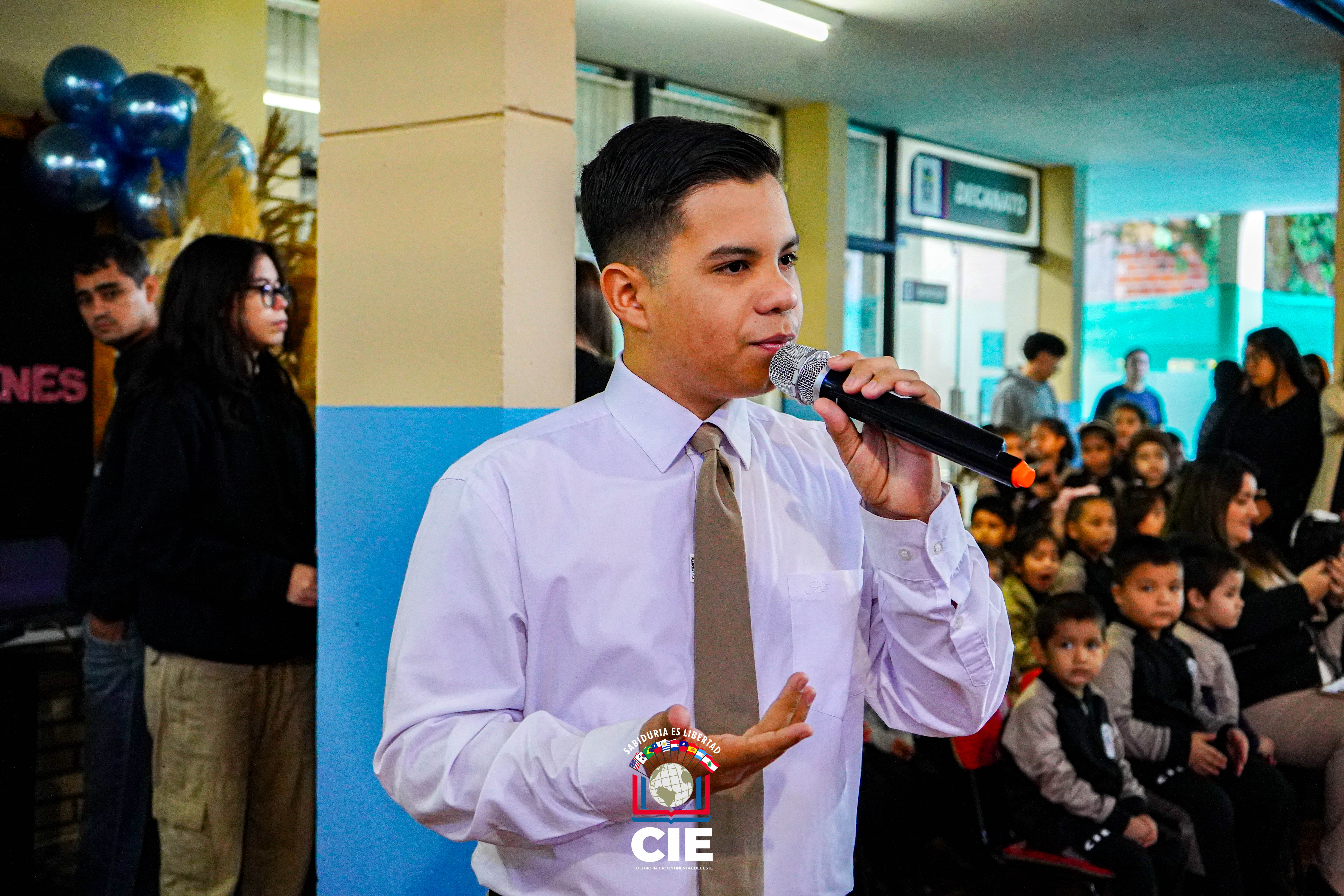 Acto de Homenaje por el Día del Maestro en el Colegio Intercontinental del Este