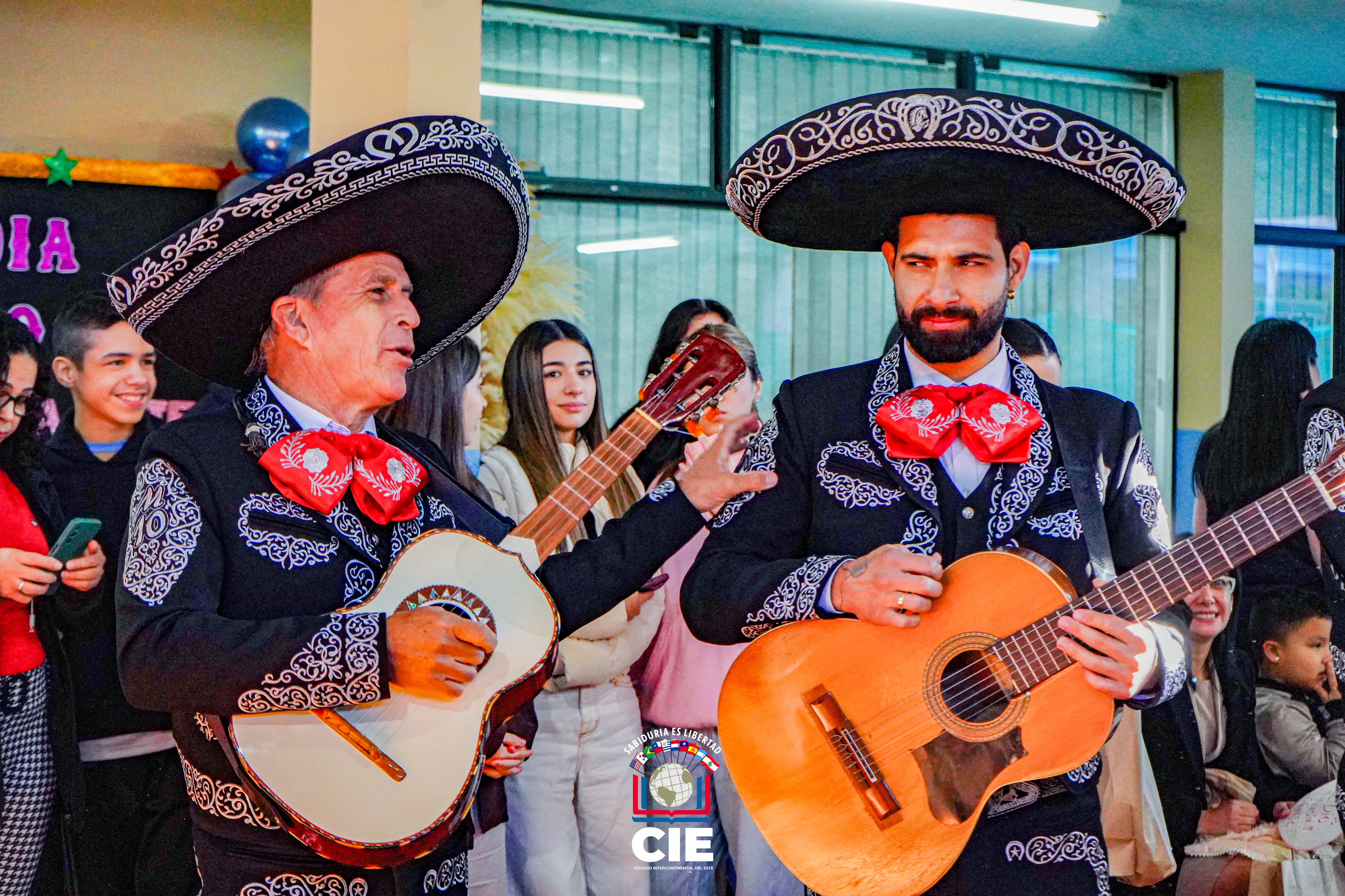 Acto de Homenaje por el Día del Maestro en el Colegio Intercontinental del Este