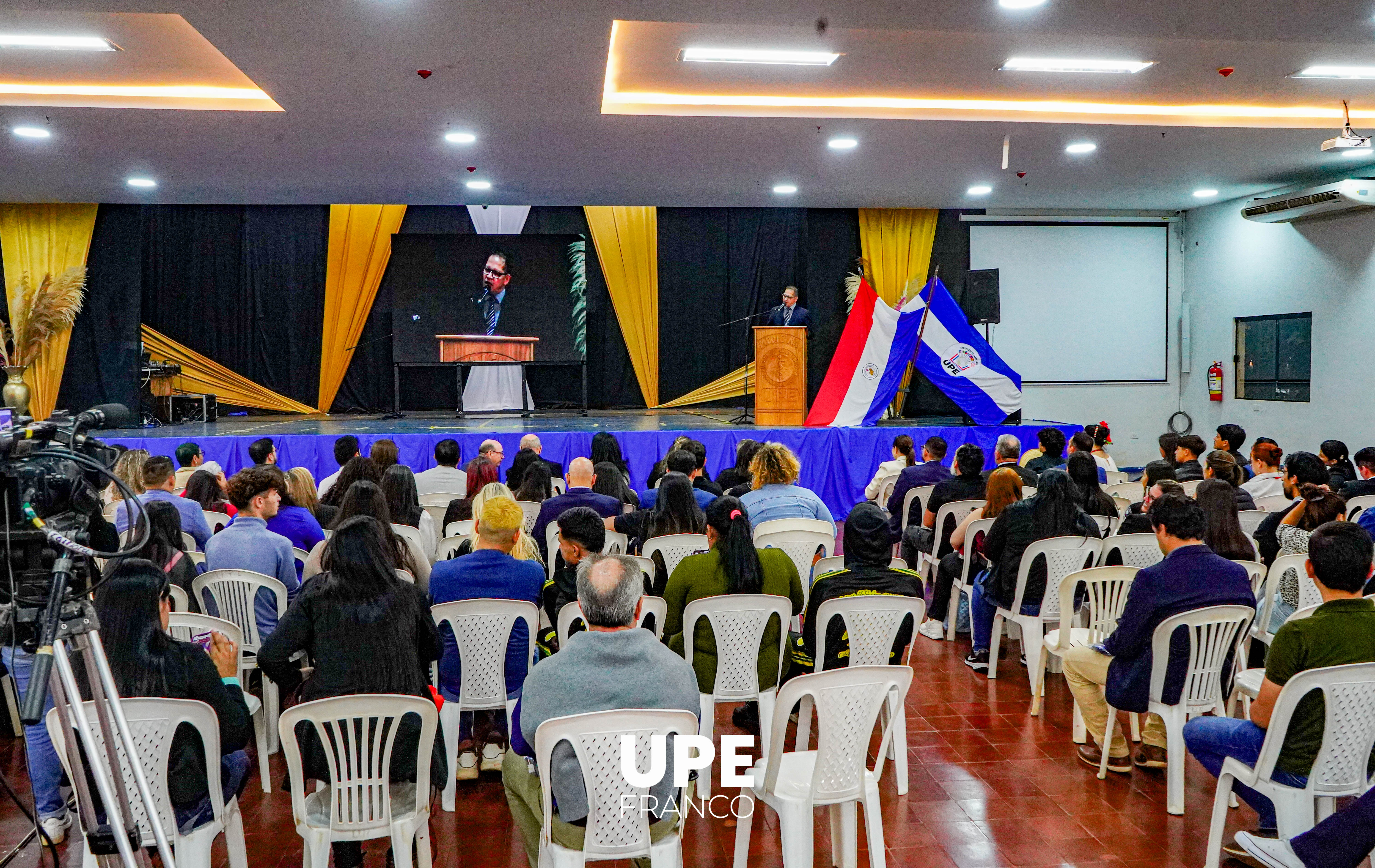 Día del Maestro: UPE Franco celebra la dedicación y entrega de sus docentes