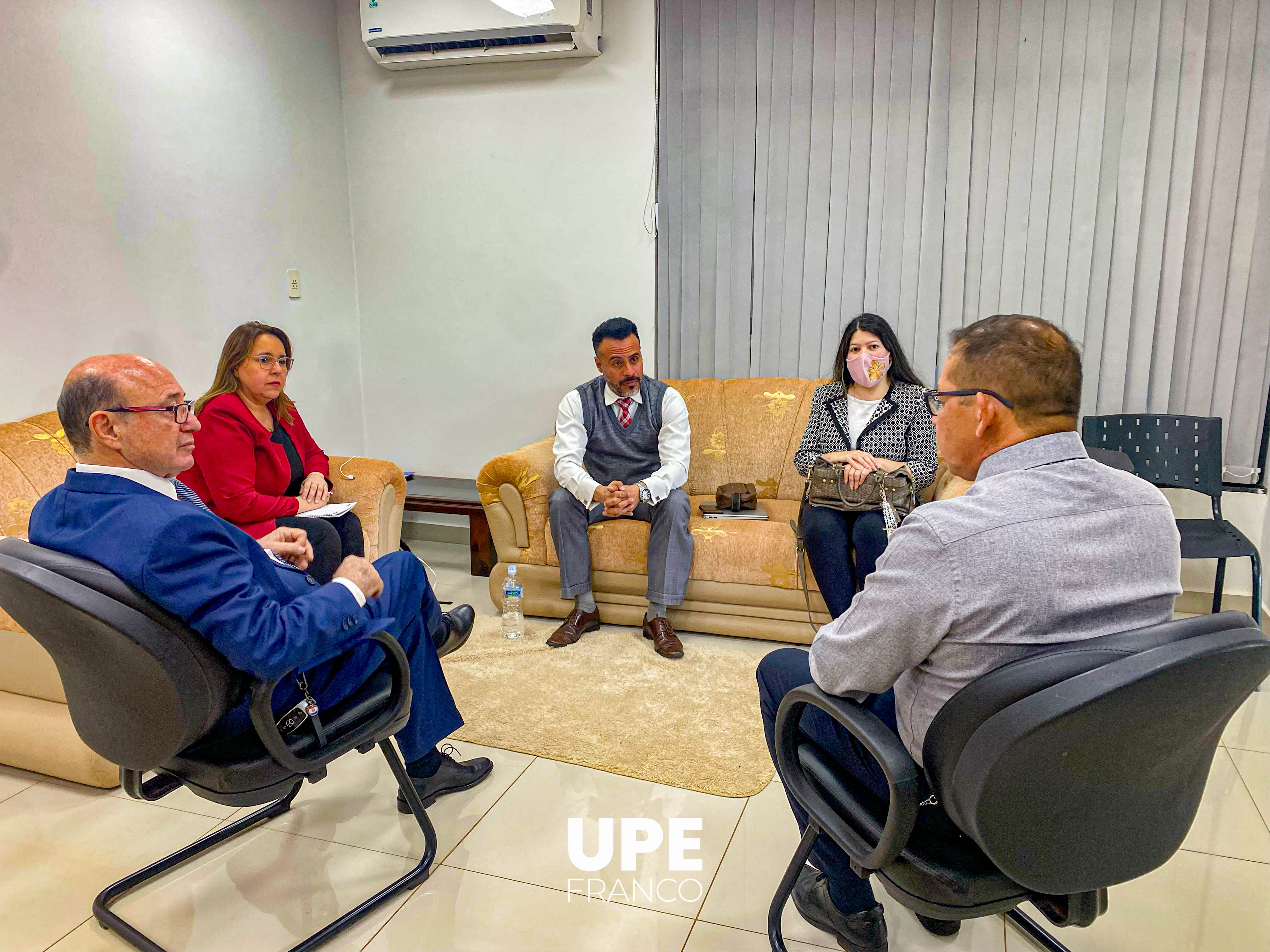 Reunión en Derecho UPE: Nuevos casos de identidad y seguimiento de expedientes