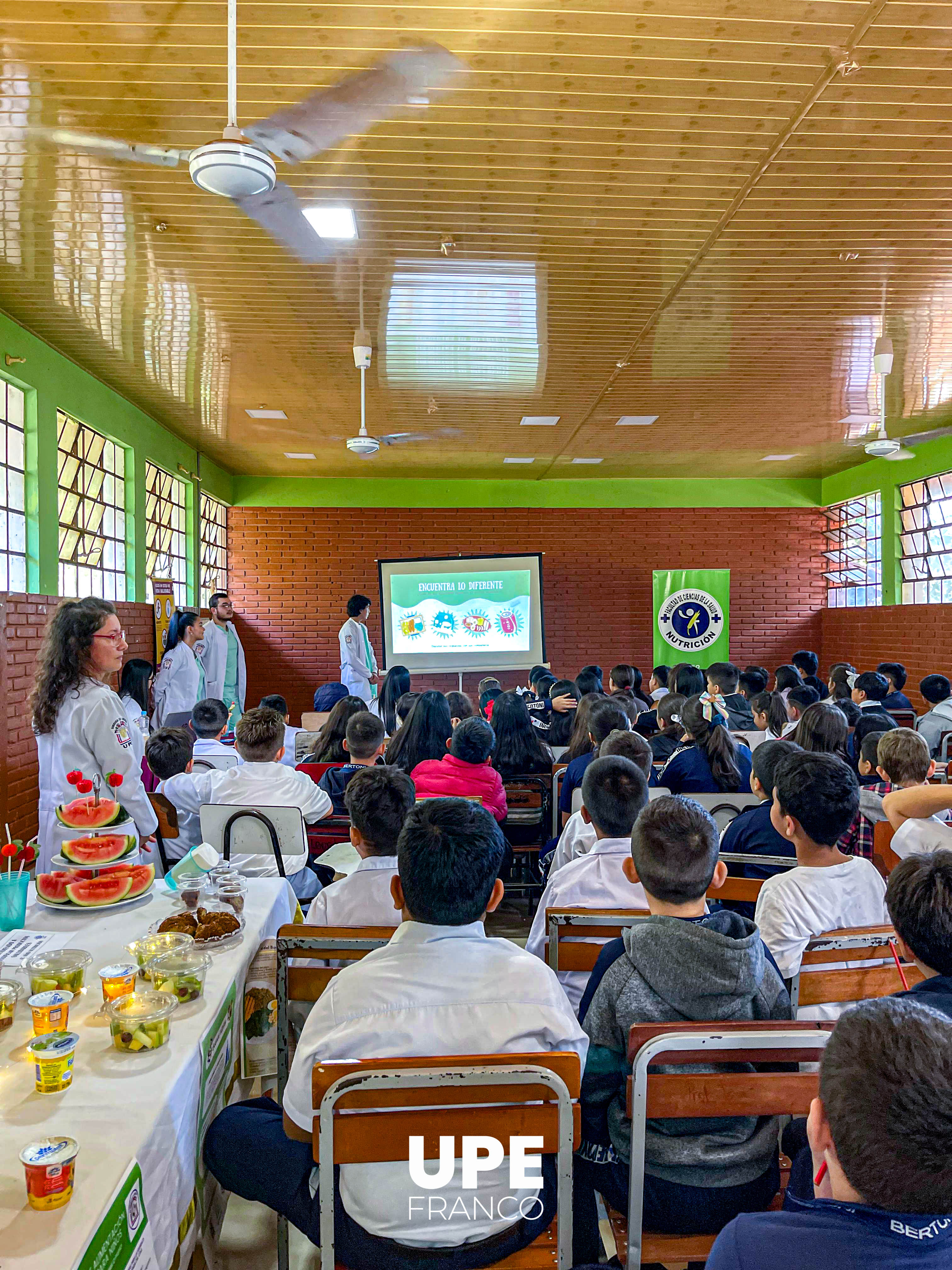 Estudiantes de Nutrición desarrollan el proyecto “Comer bien, crecer mejor” en la Escuela Dr. Moisés Bertoni