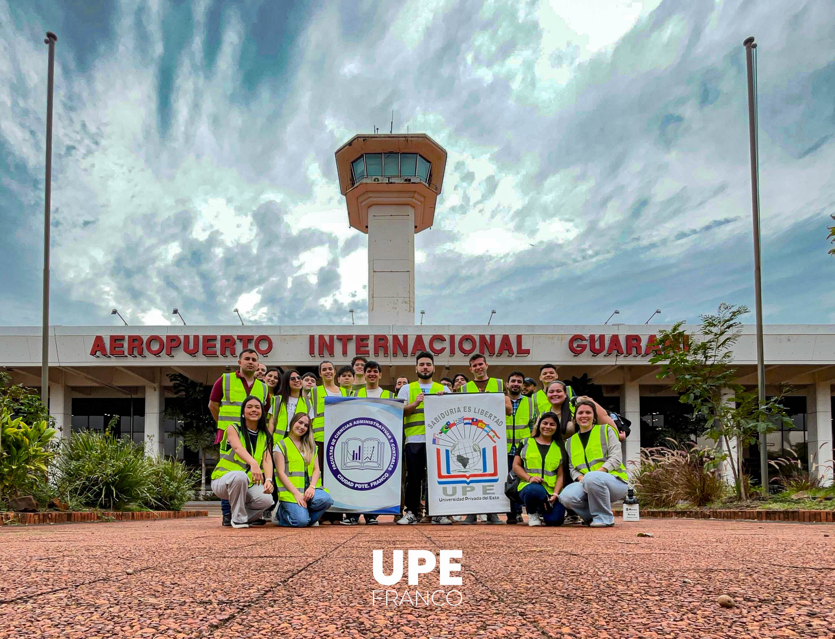 Visita Técnica al Aeropuerto Internacional Guaraní: Formación práctica