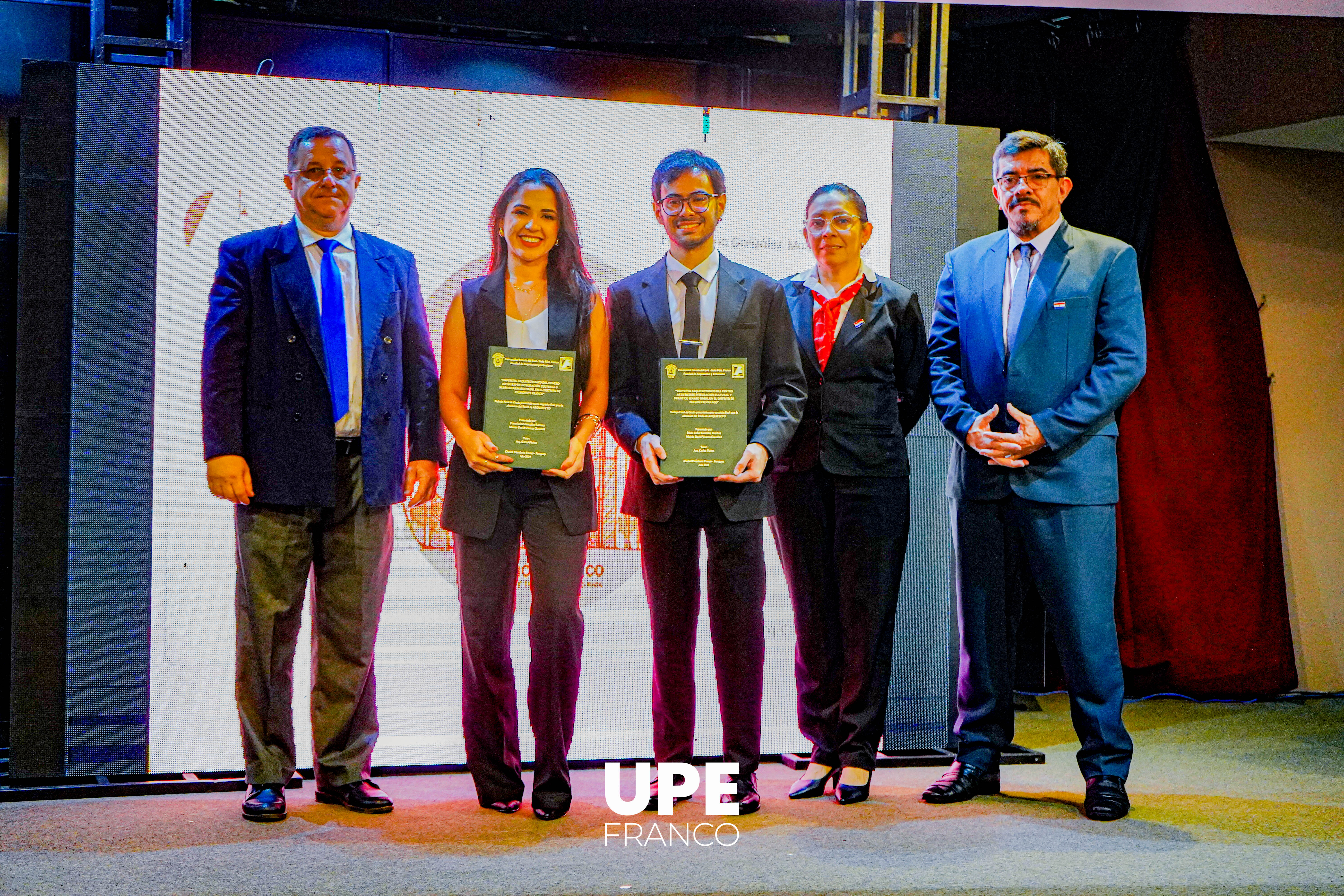 Proyecto arquitectónico del Centro Artístico de Integración Cultural y Turística Jenaro Pindó: Defensa de TFG en Arquitectura y Urbanismo