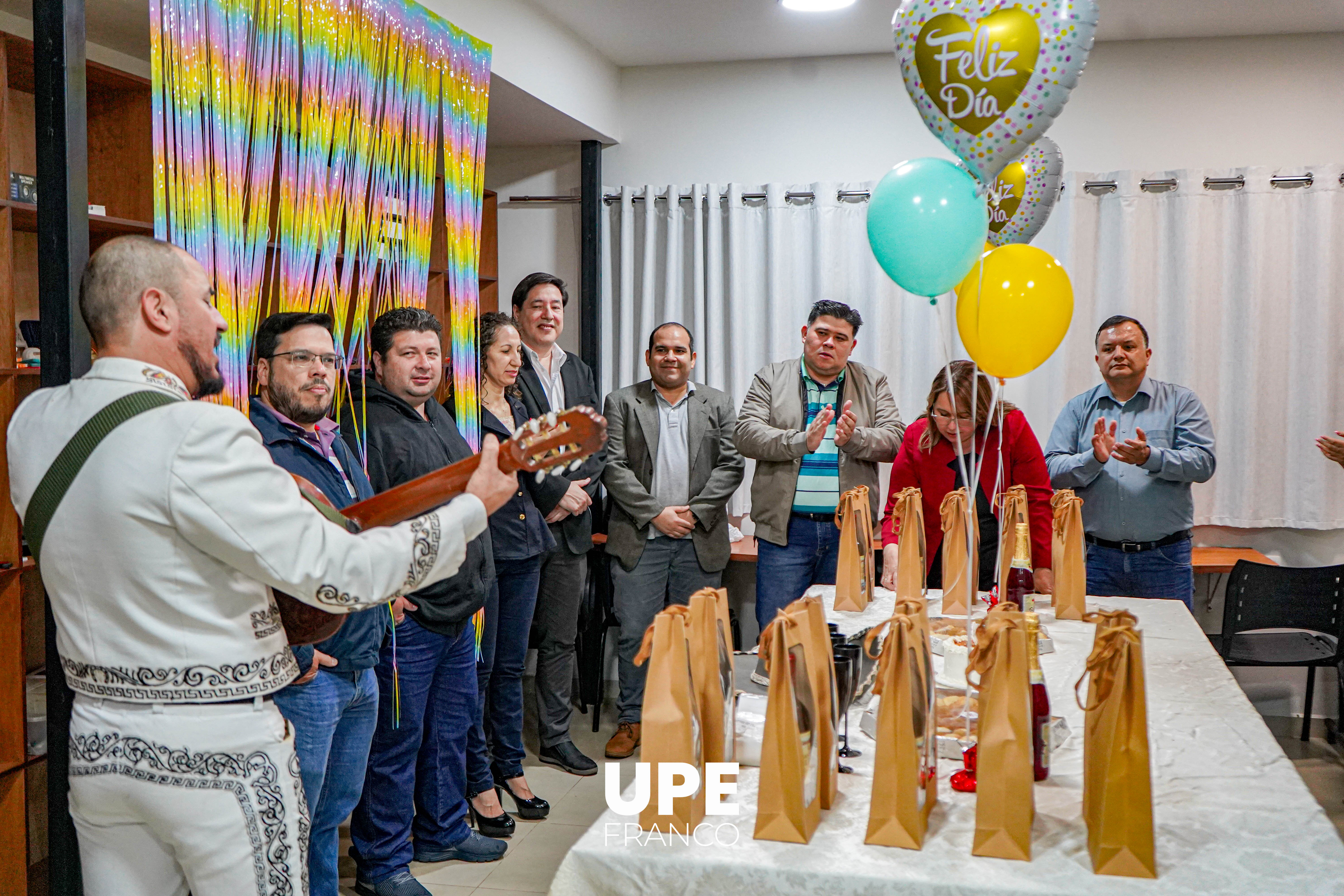 Gratitud y reconocimiento: Docentes de la Facultad de Informática celebraron su día