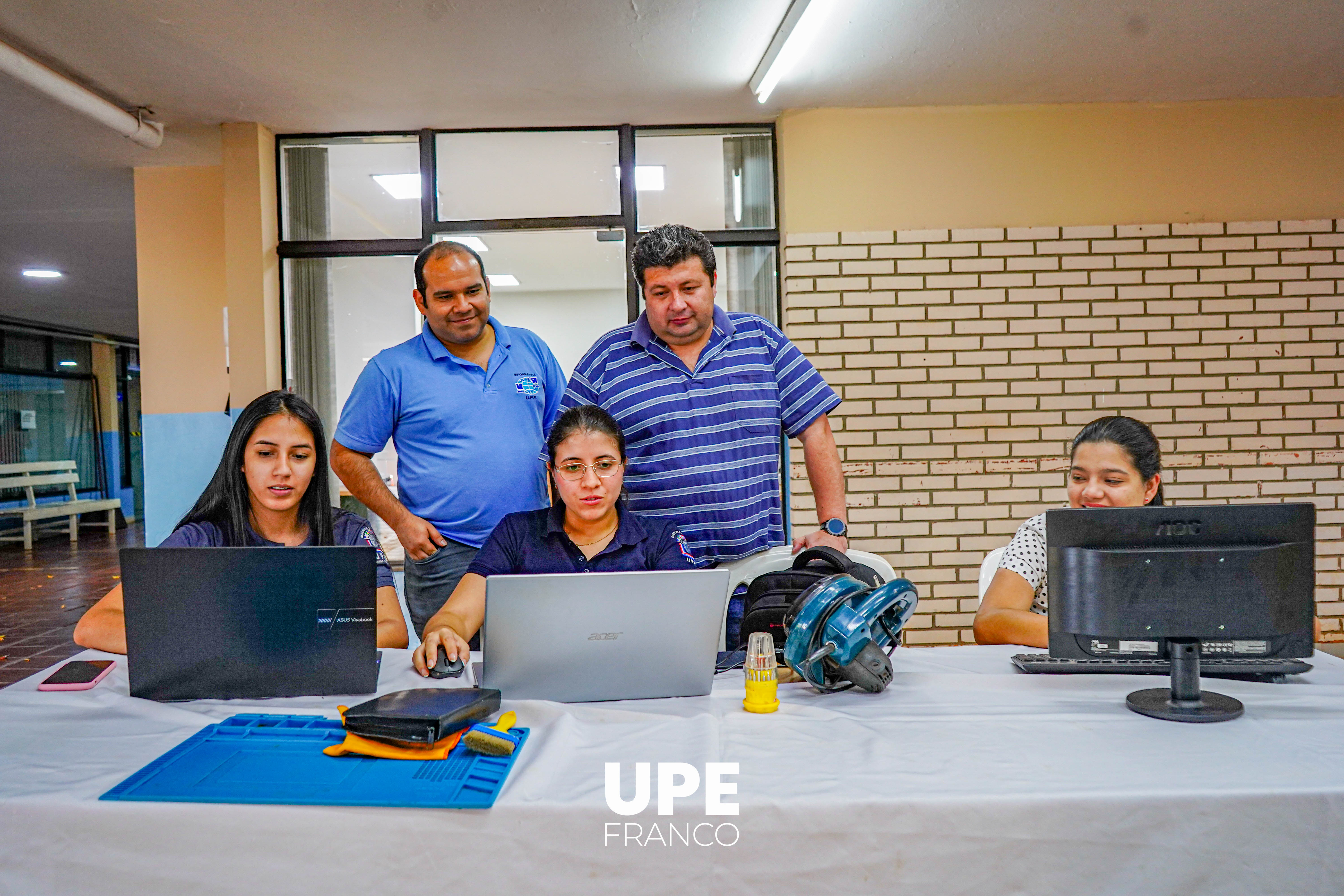 Consultoría Informática Gratuita en UPE Franco
