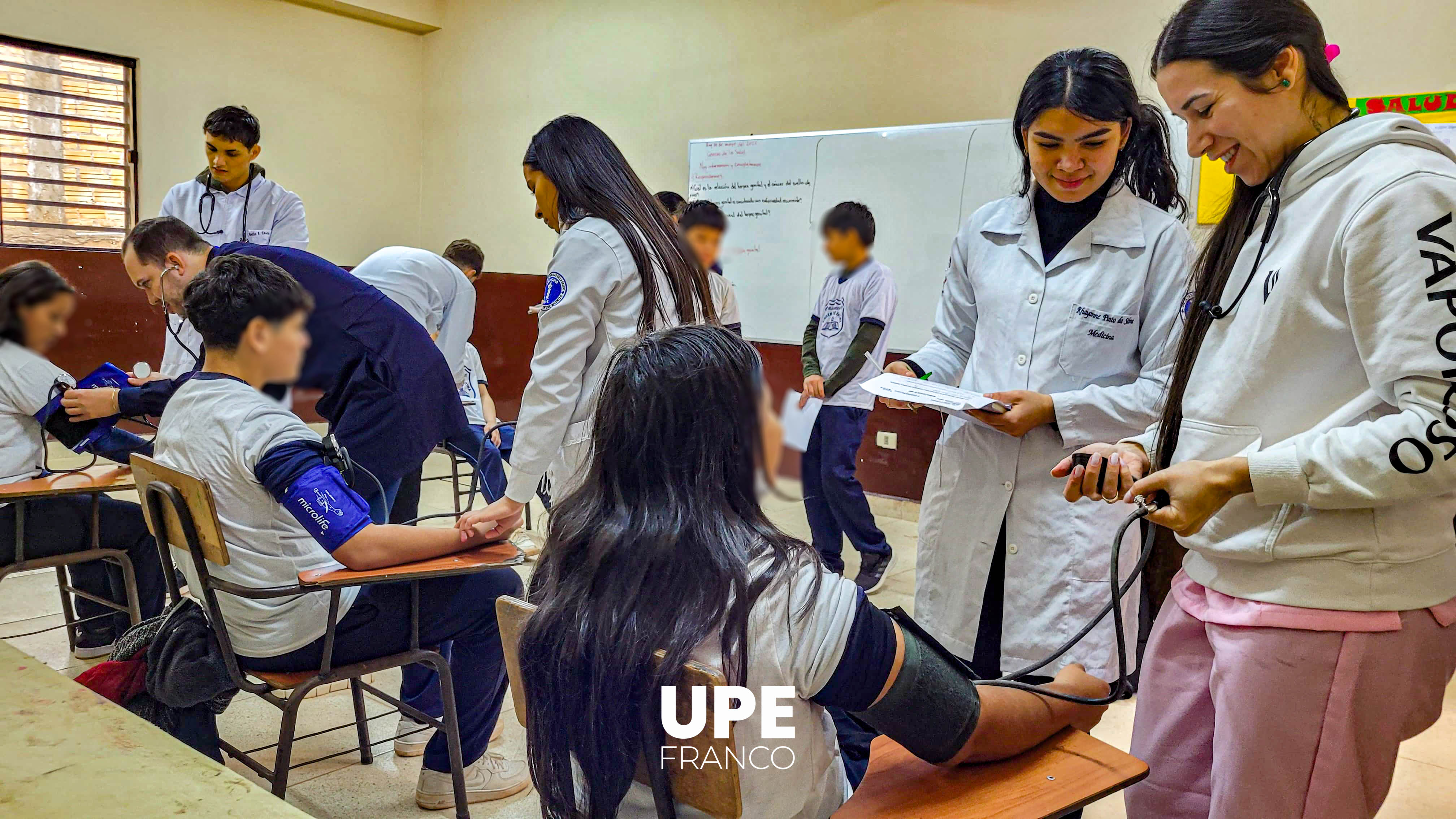 Estudiantes de Medicina realizaron inspección médica en la Escuela Virgen de Fátima