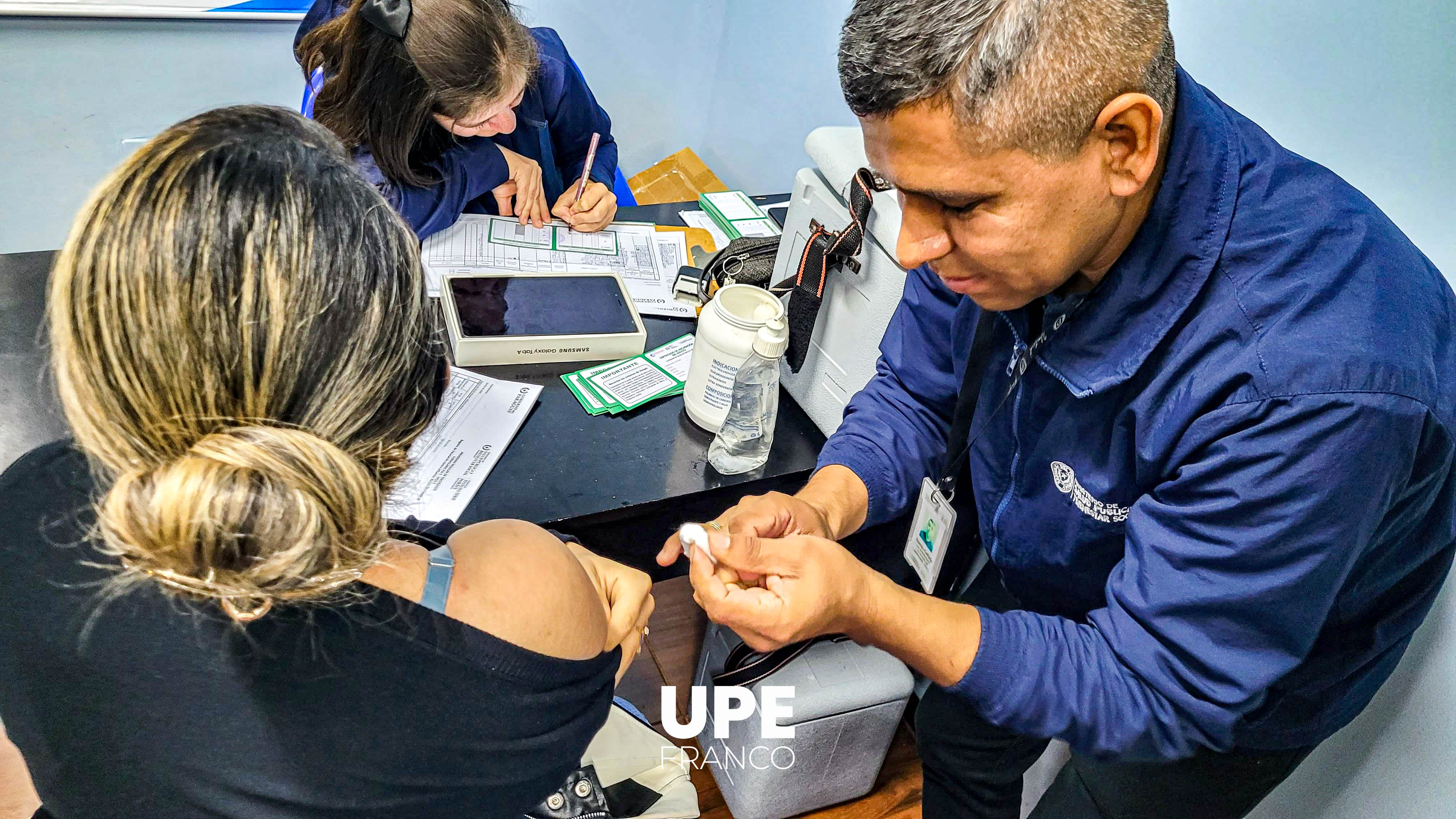 Campaña Invierno 2025: Jornada de Vacunación Gratuita en la UPE FRANCO