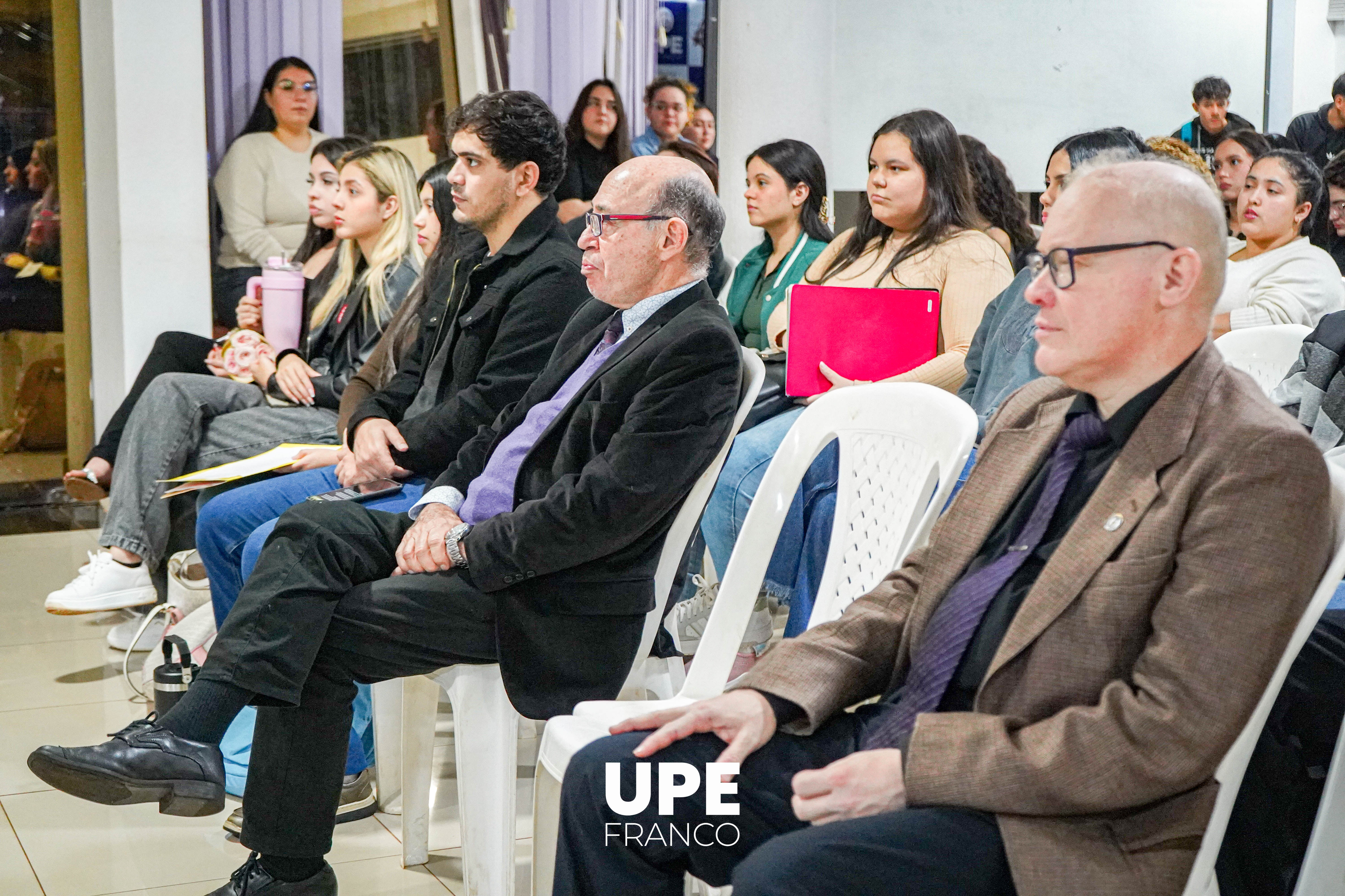 Exhibición del documental “Una vida en nuestro planeta” promueve reflexión sobre cambio climático