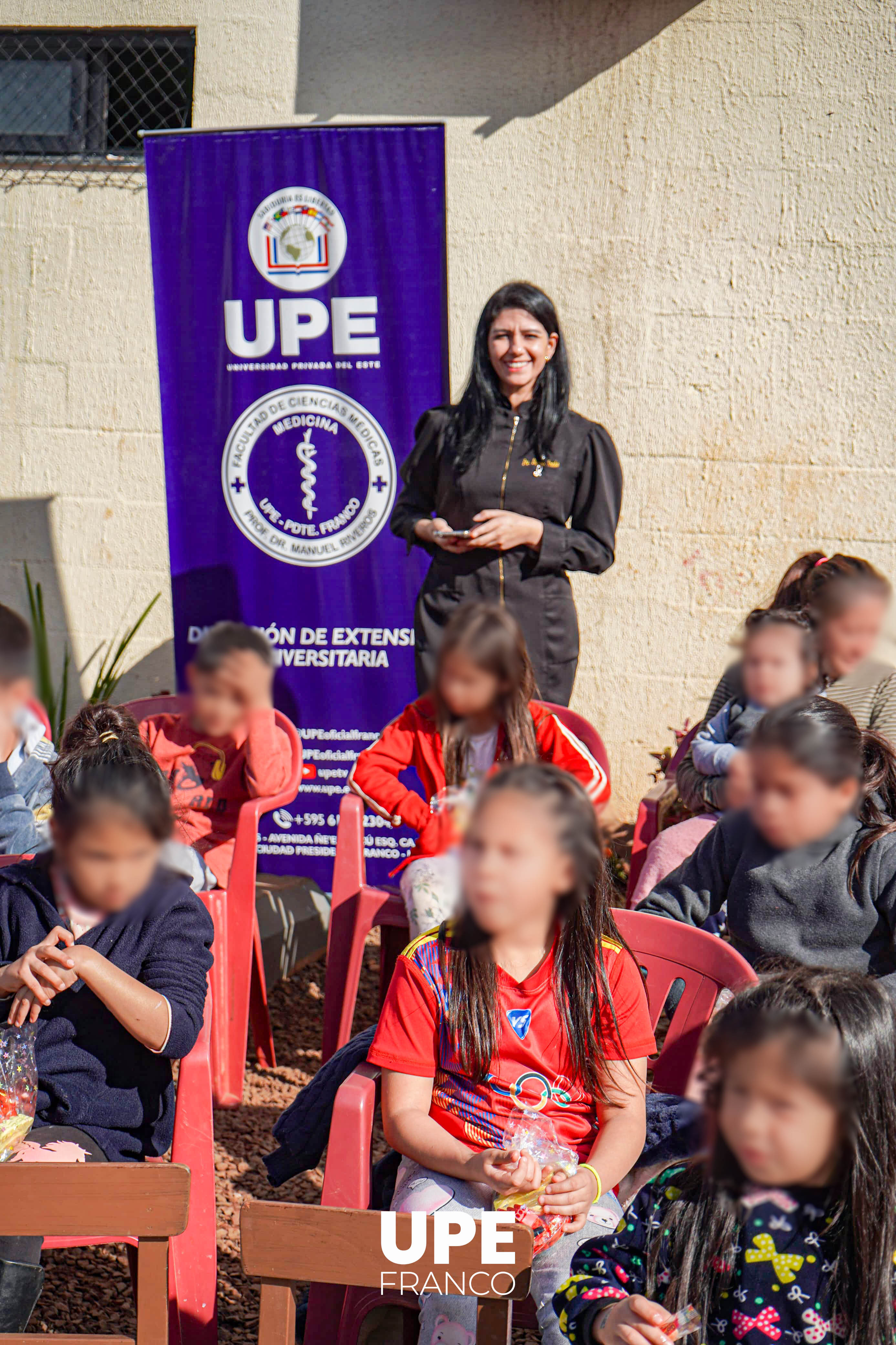 Proyecto Células solidarias: Jornada educativa y entrega de donaciones en la Fundación Las Tías