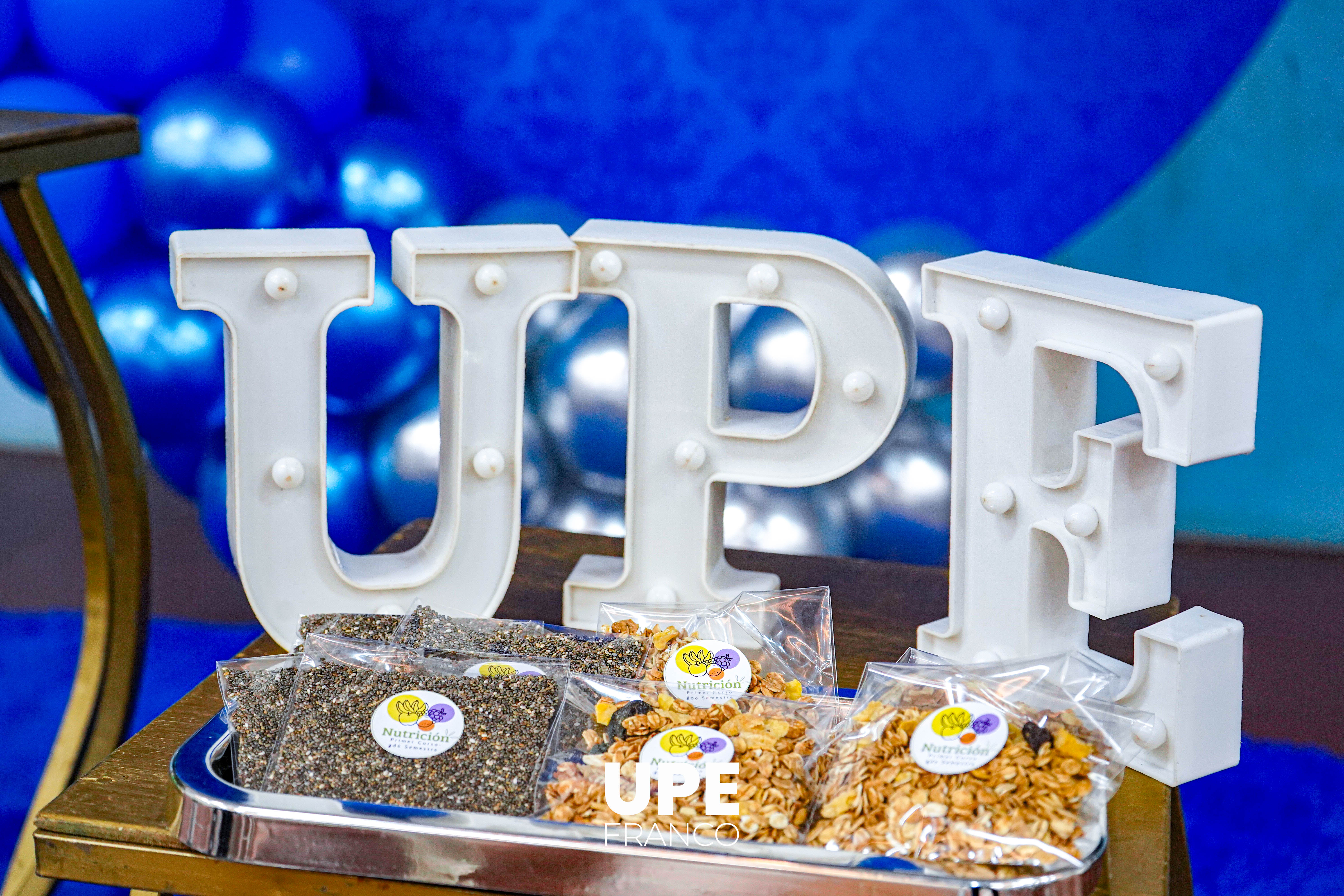 Tarde de Mujeres: Estudiantes de Nutrición informan sobre la Salud Hormonal Femenina