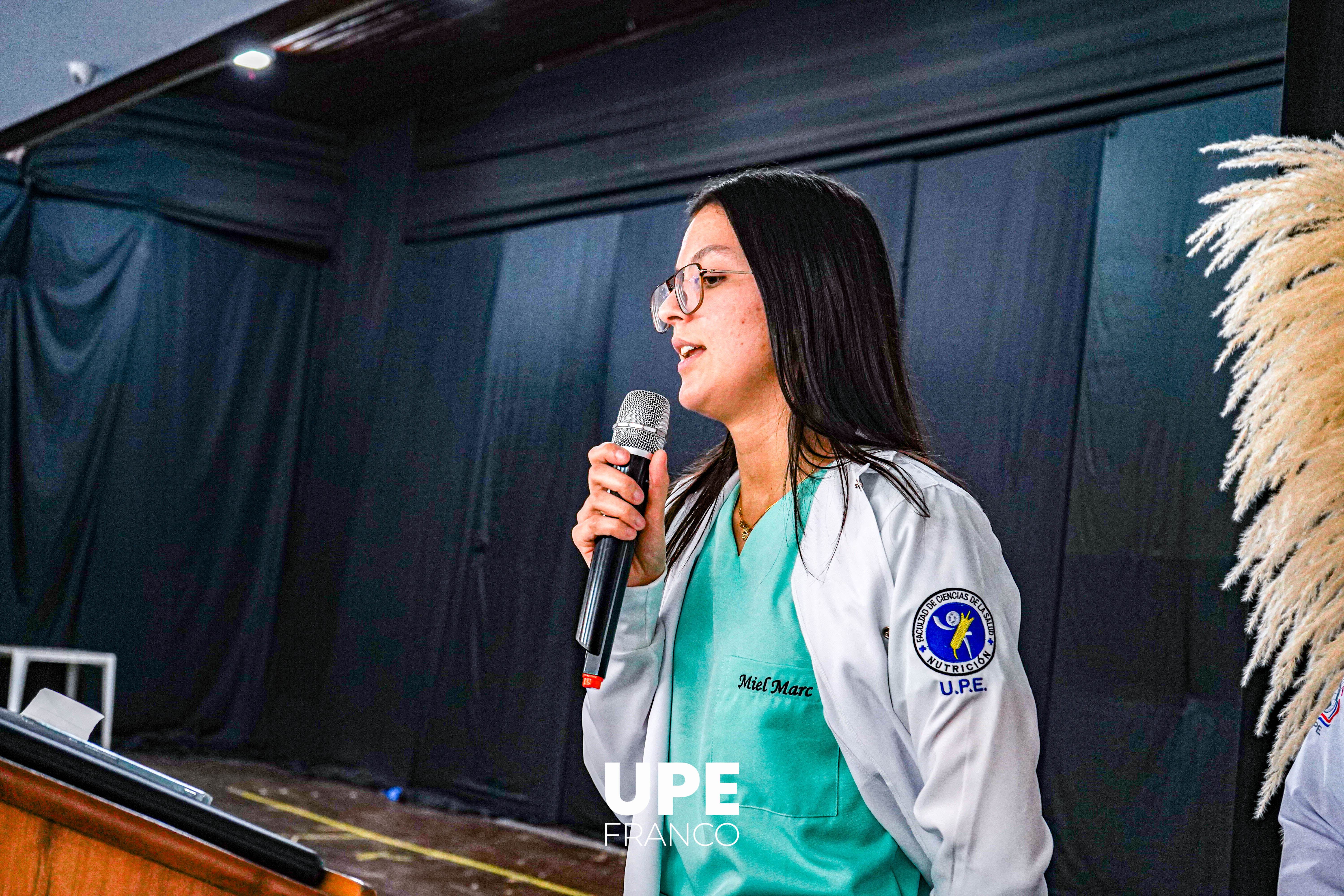 Tarde de Mujeres: Estudiantes de Nutrición informan sobre la Salud Hormonal Femenina