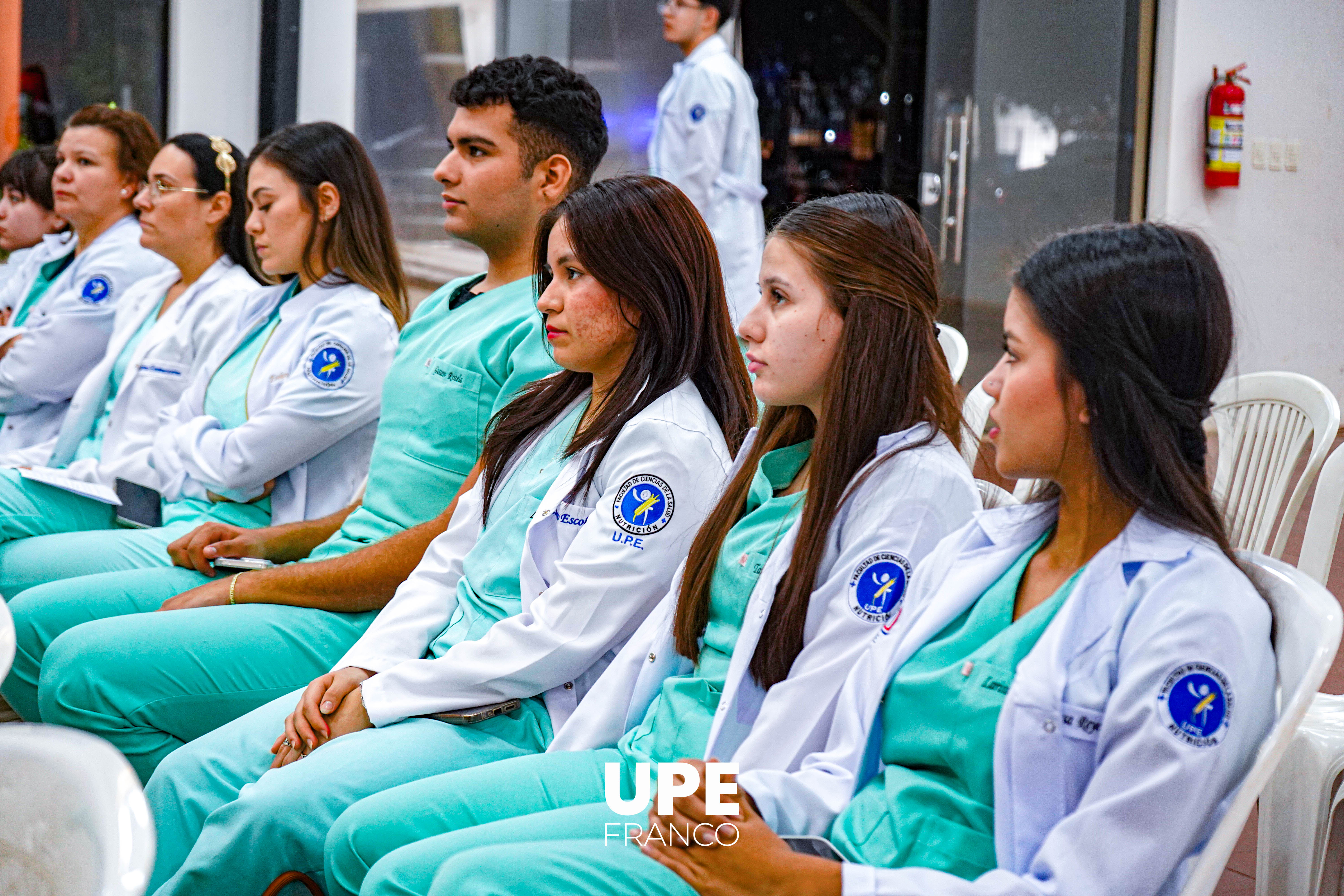 Tarde de Mujeres: Estudiantes de Nutrición informan sobre la Salud Hormonal Femenina
