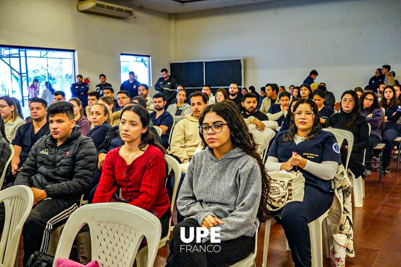 Estudiantes de Medicina UPE reciben capacitación en Primeros Auxilios