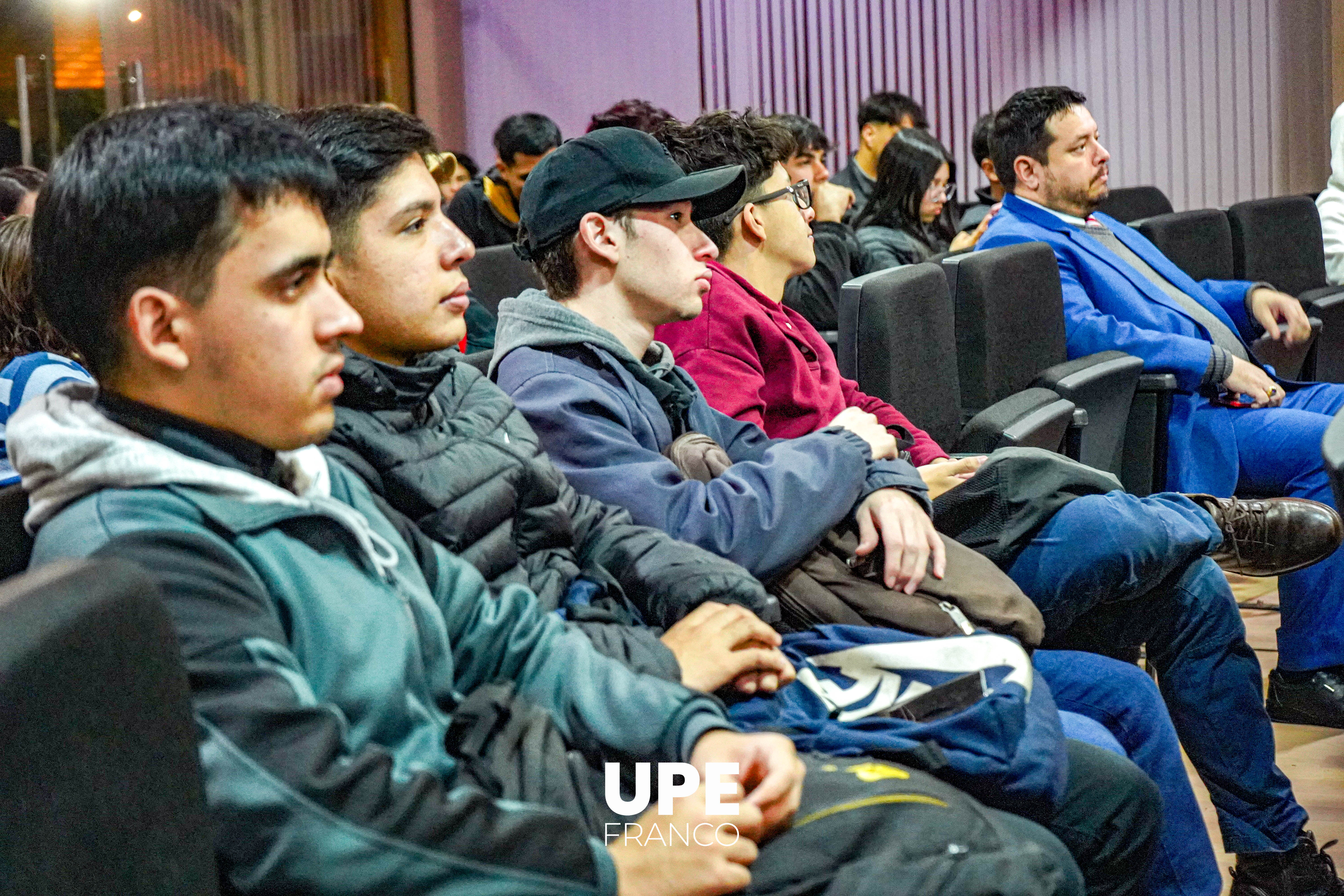 Paraguay al Espacio: UPE Franco recibió a la Agencia Espacial del Paraguay