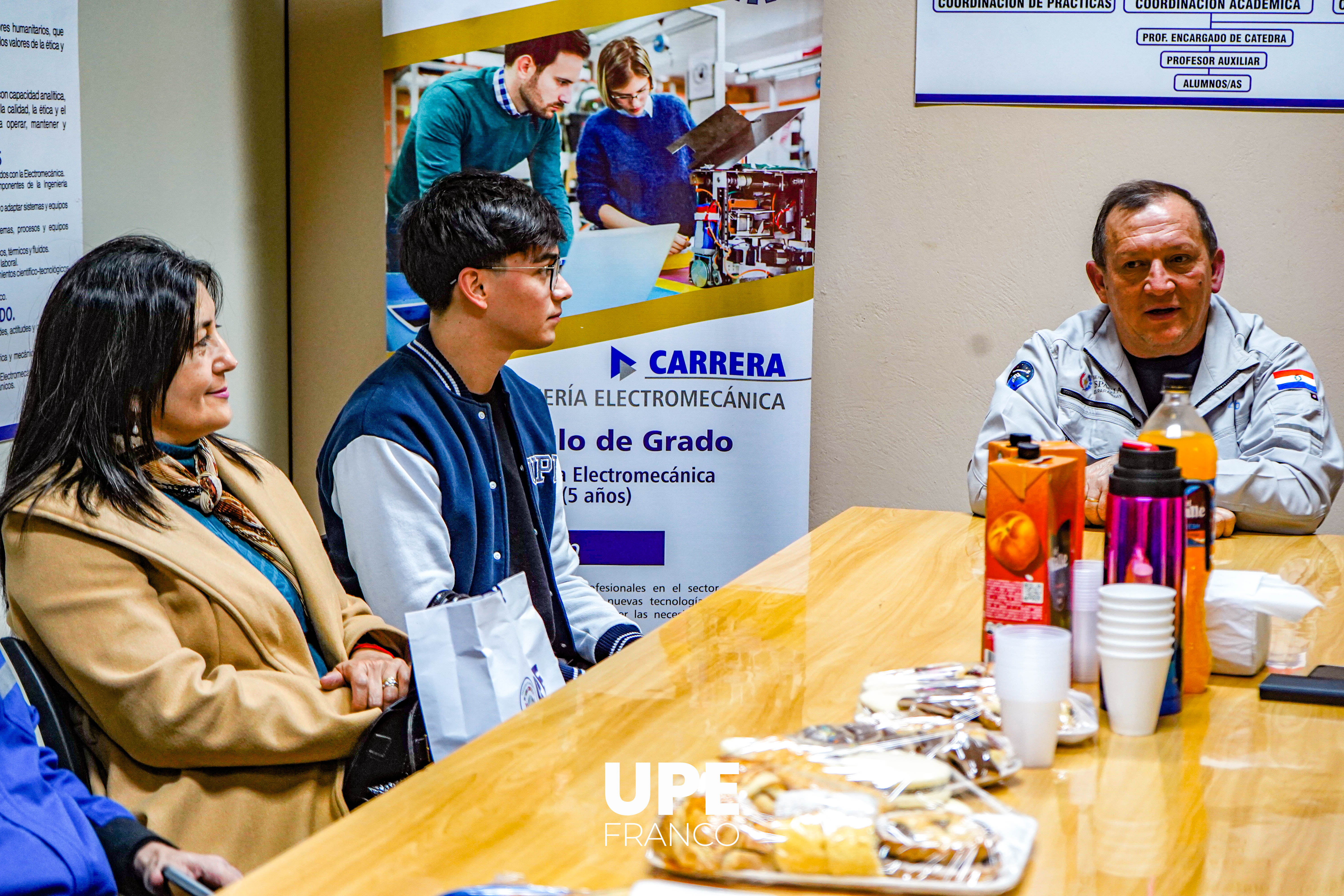 Reunión Estratégica entre autoridades de la Facultad de Ciencias y Tecnologías y la Agencia Espacial del Paraguay