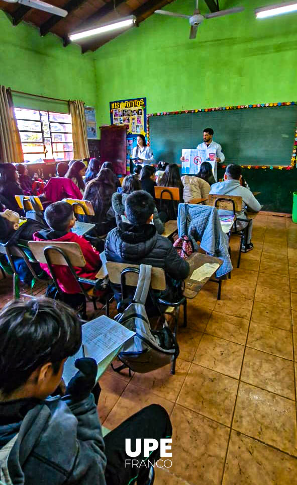 Escuela Saludable: Estudiantes de Medicina realizan Extensión Universitaria en la Escuela Santa Inés