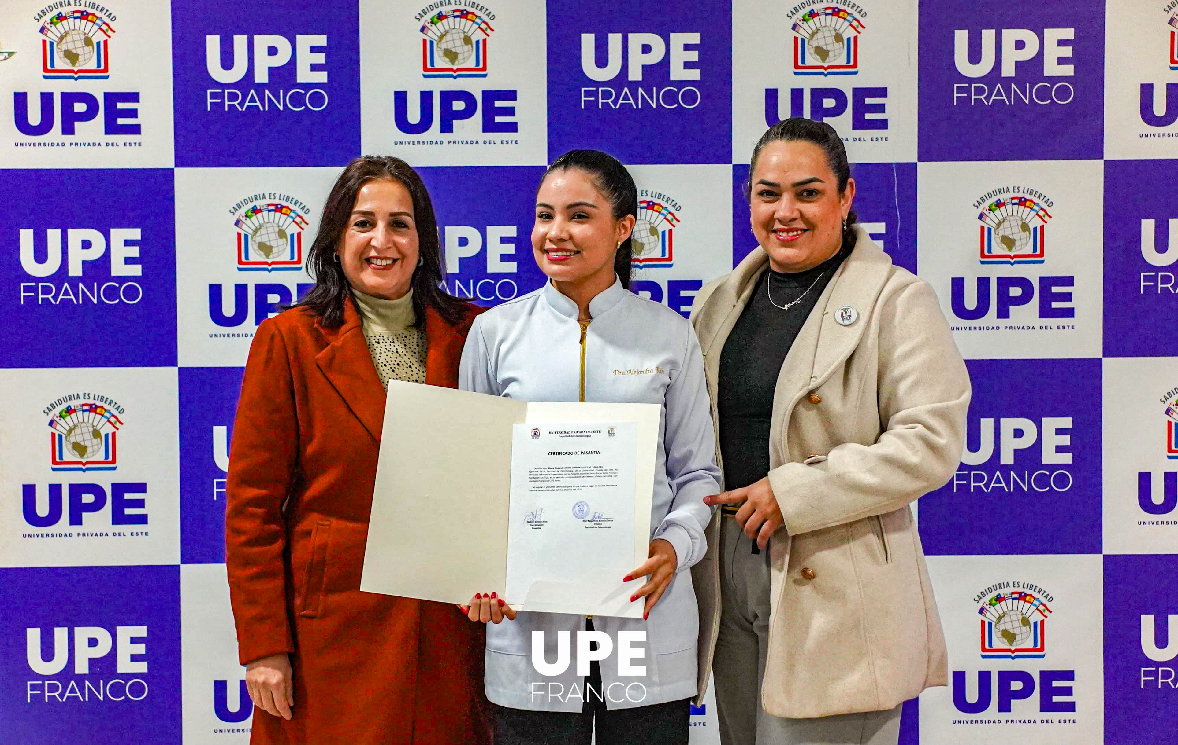 Presentación del Informe de Pasantía Curricular: Odontología UPE Promoción 2024 